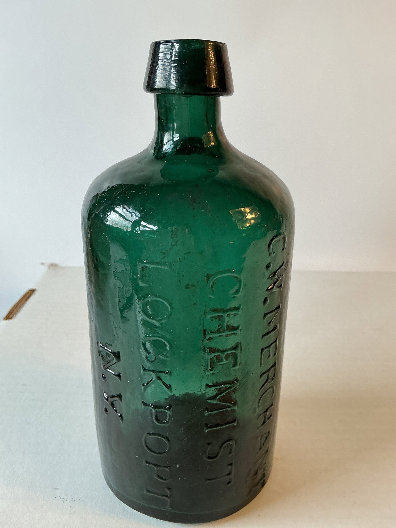 G.W. Merchant Chemist Lockport N.Y., Deep Emerald Green (1 of 5)