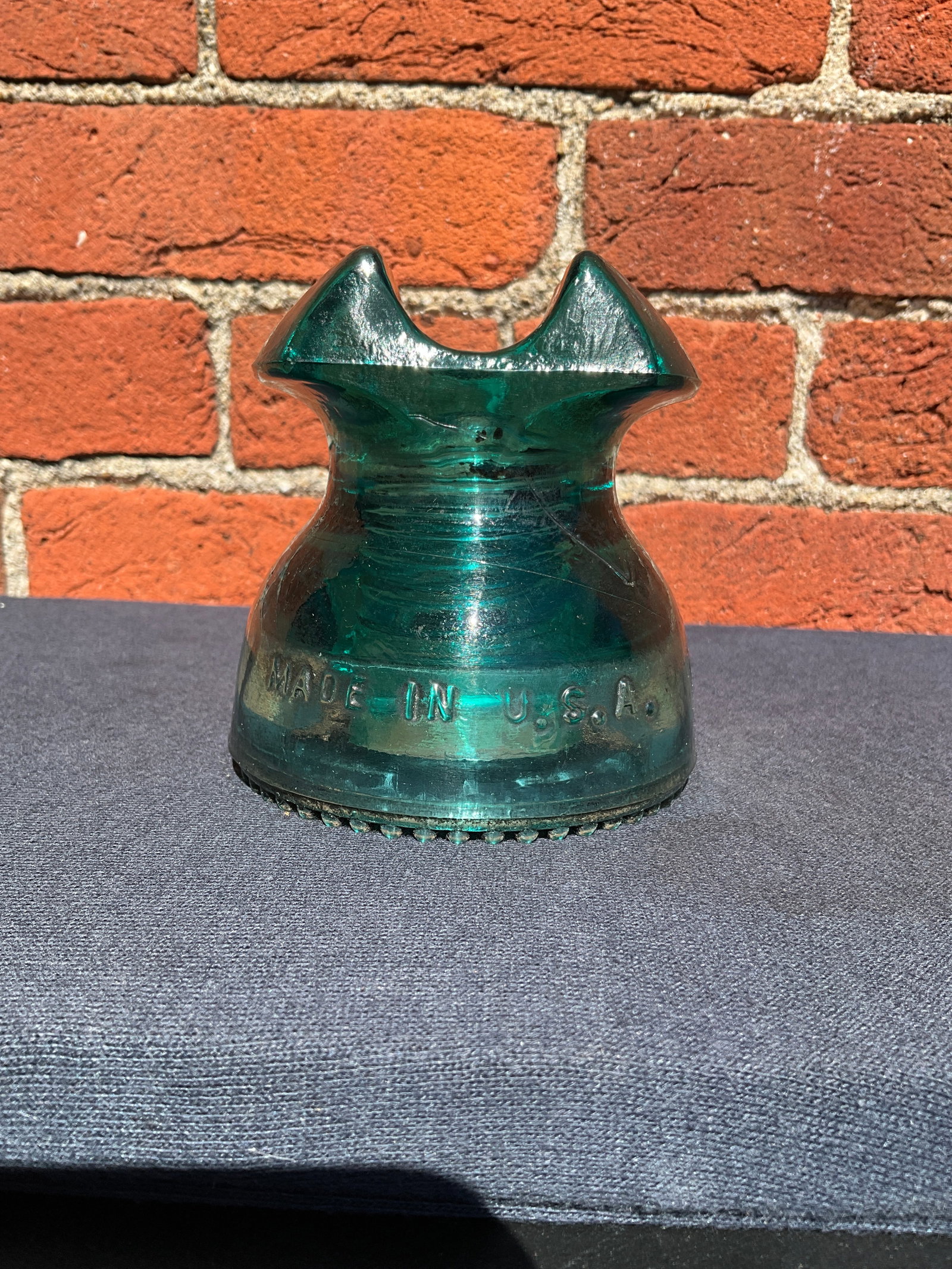 Hemingray No 62 Insulator in Hemingray Blue-Green Color, almost Teal (1 of 9)