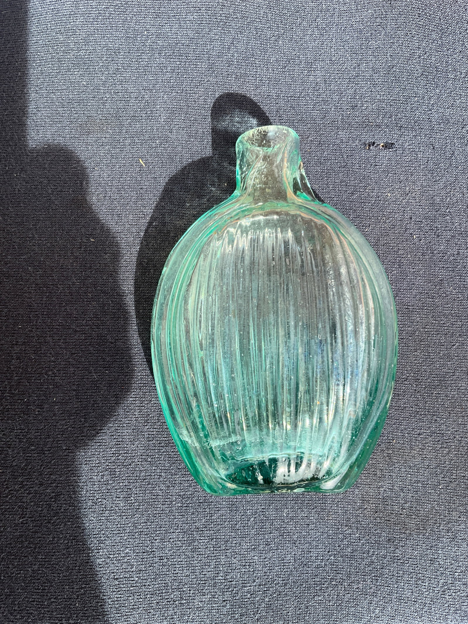 1850s Open Pontiled Vertical Ribbed Flask - Very Scarce Pint Sized Historical Flask (1 of 7)