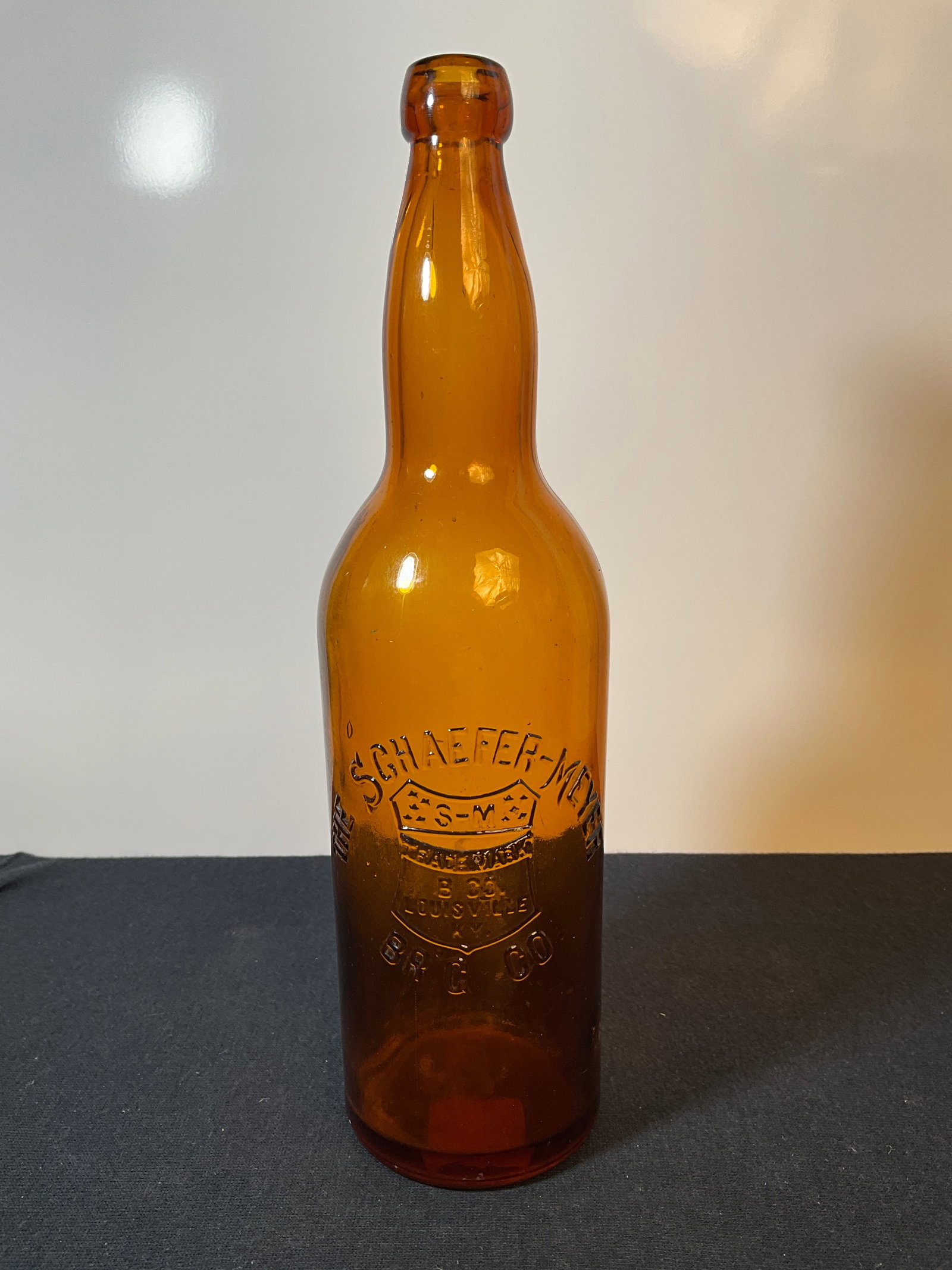 The Schaefer-Meyer Br'g Co. Quart Blob Beer in Light Amber (1 of 5)