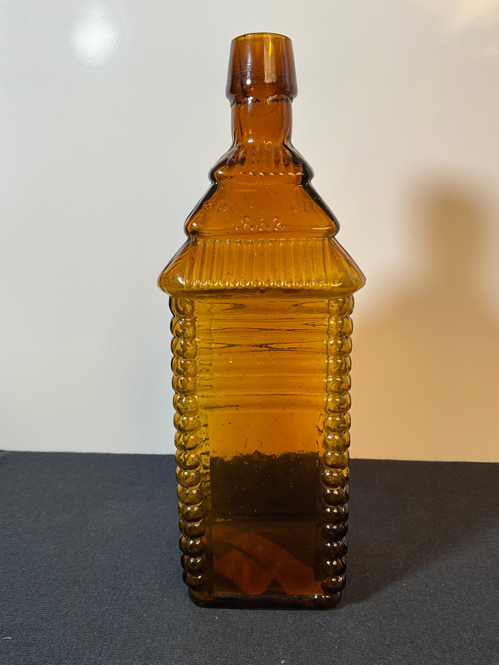 Drake's Plantation Bitters - Light - Medium Amber with Tint of Olive (1 of 11)