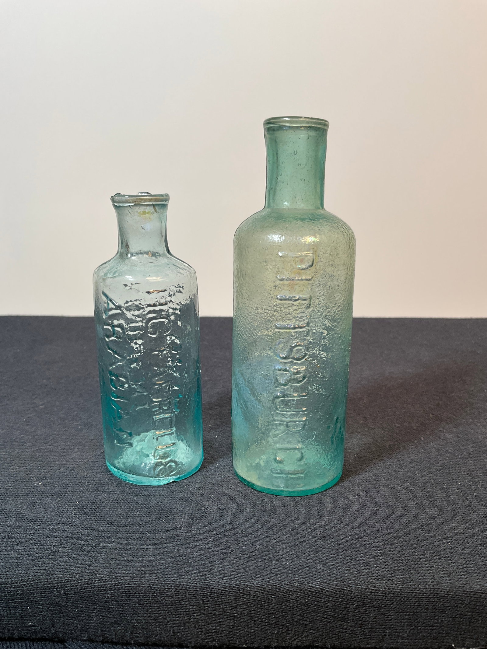 2 1850s Pontiled Medicines -Peoria Illinois & Pittsburg Pennsylvania (1 of 6)