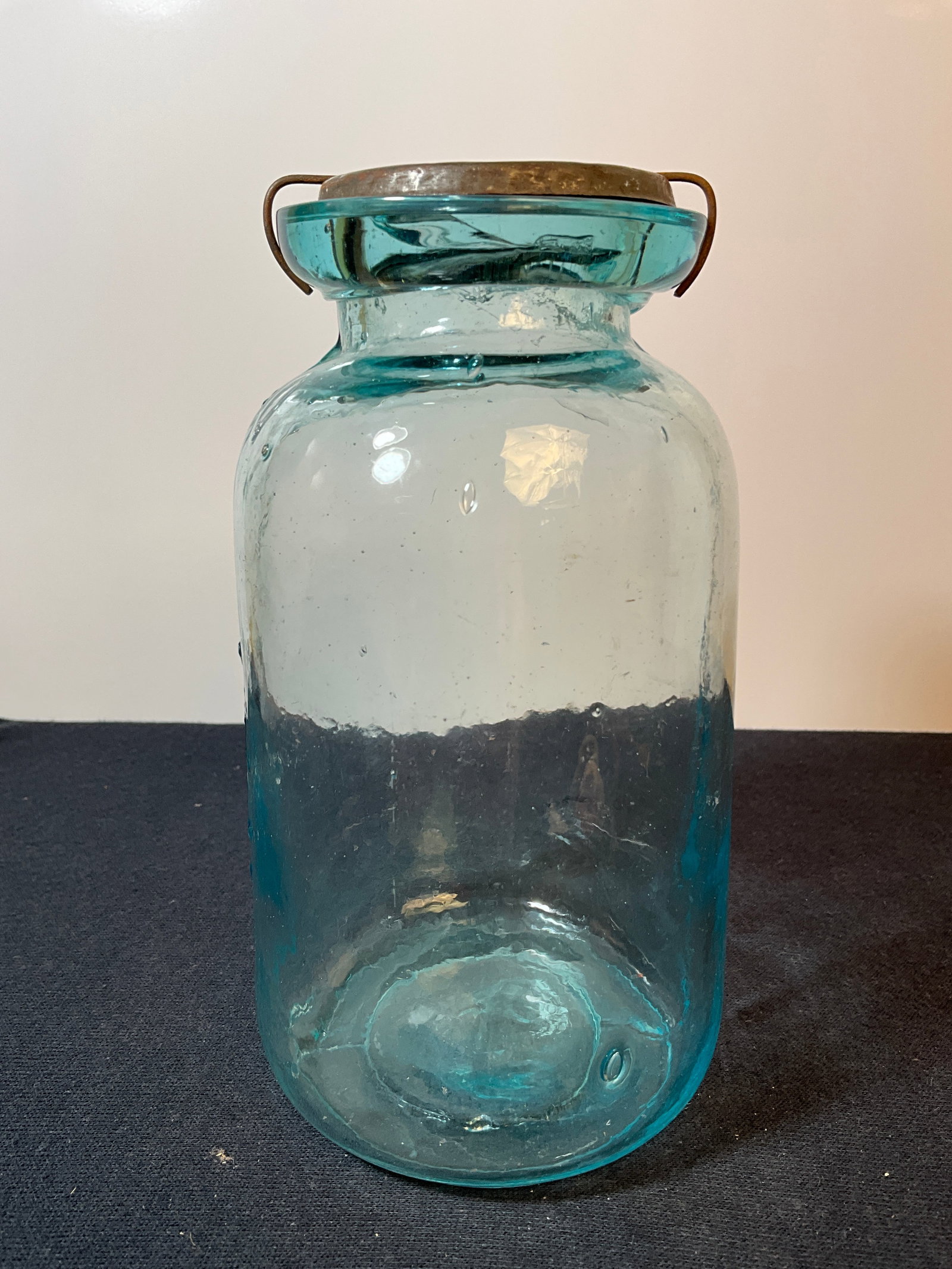 Quart Wax Sealer - Original Closure - Blueish Aqua with Backwards "Z" on base (1 of 7)