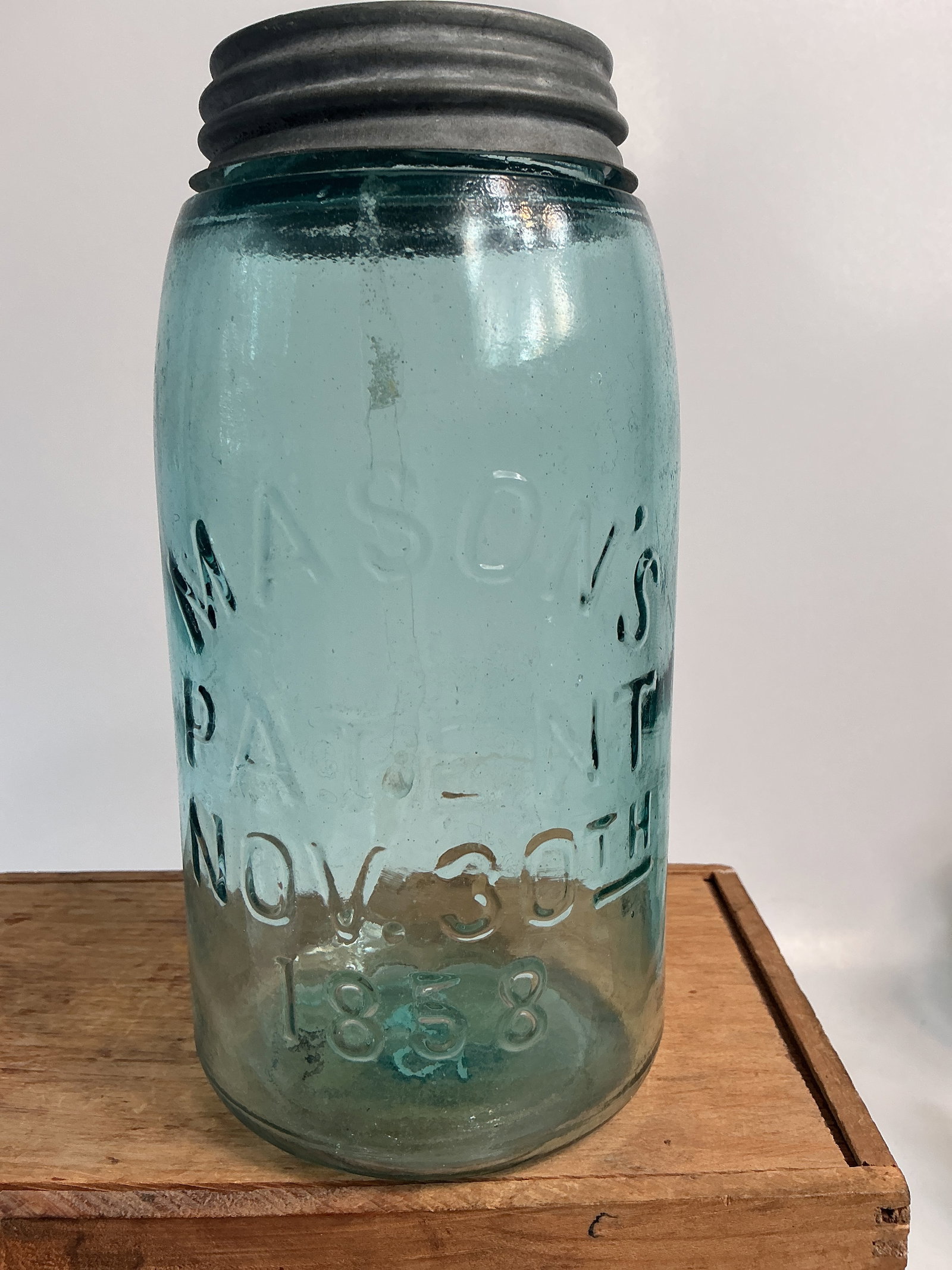 Mason's Patent Nov. 30TH 1858, Aqua, Quart: Here we have a Mason's Patent Nov. 30TH 1858. The jar is quart size, aqua and has no damage. A bright clean jar.