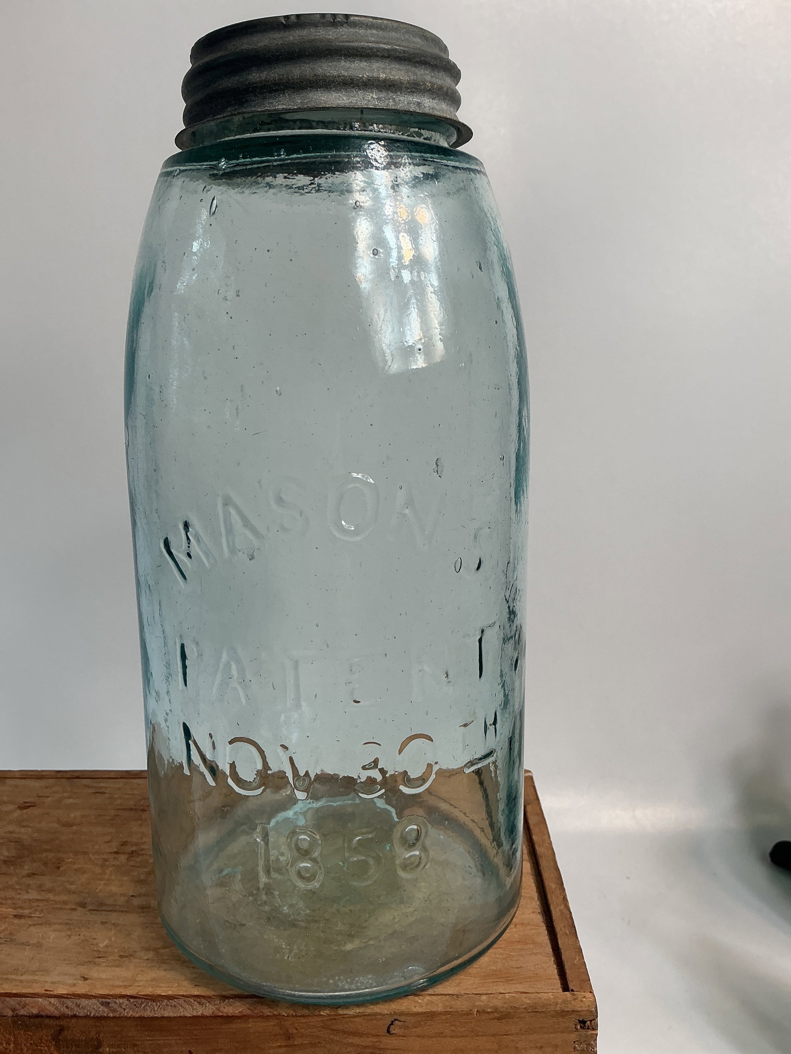 Mason's Patent Nov. 30TH 1858, Aqua, 1/2 Gallon (1 of 4)