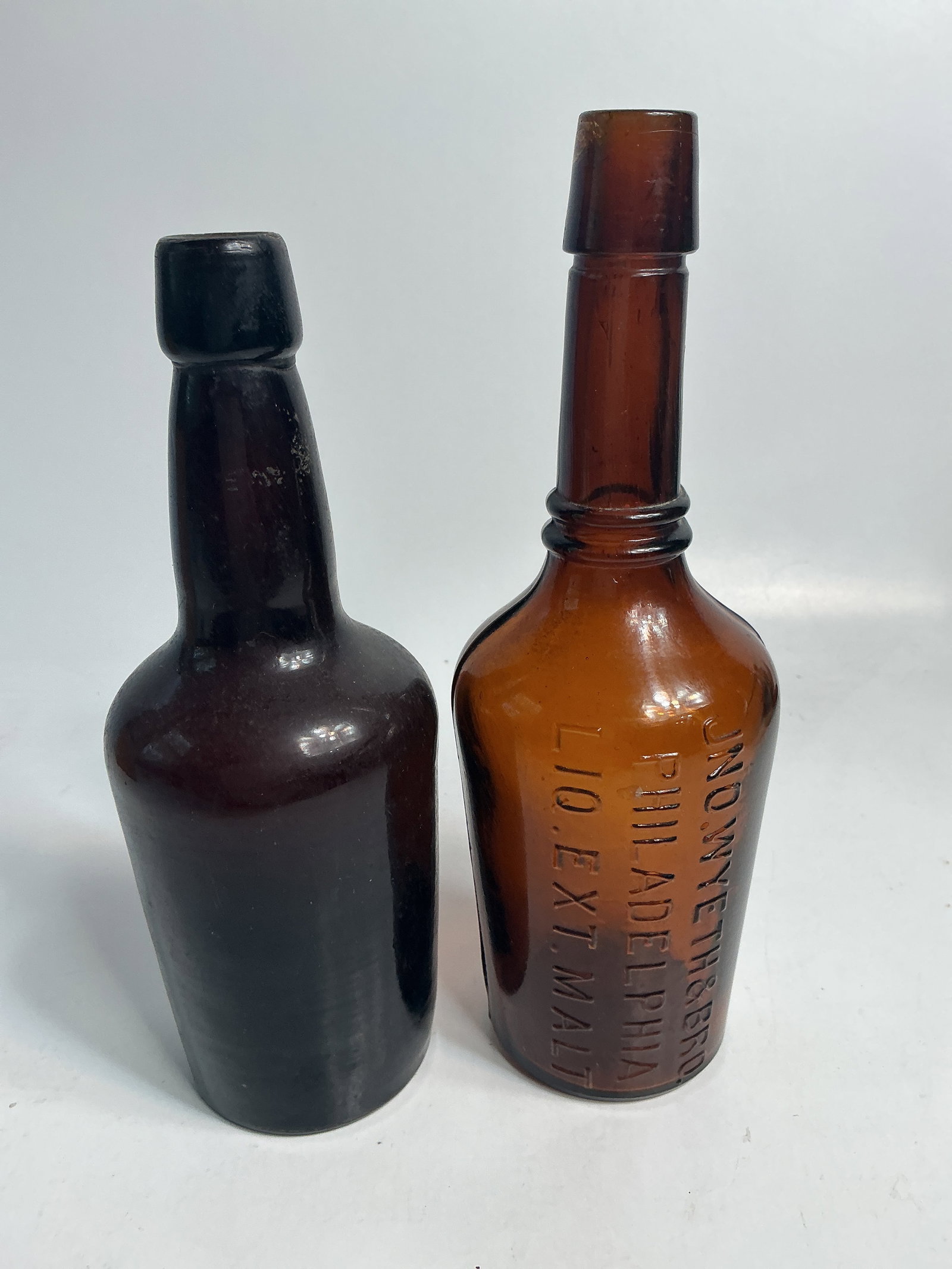 Lot of 2 Pint Amber Bottles - Jno. Wyeth & Unembossed Turn Mold Beer (1 of 3)