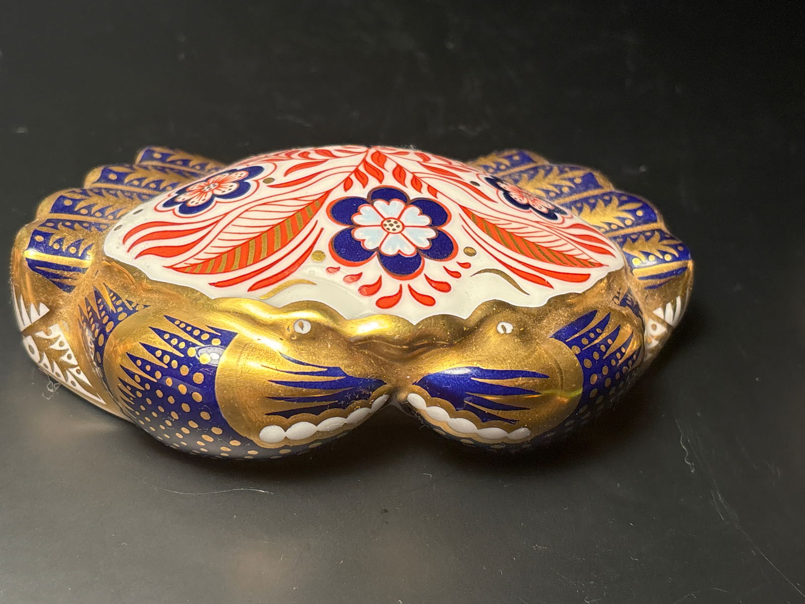 Royal Crown Derby England Imari palette Crab paperweight; gold stopper: Royal Crown Derby England Imari palette Crab paperweight; gold stopper