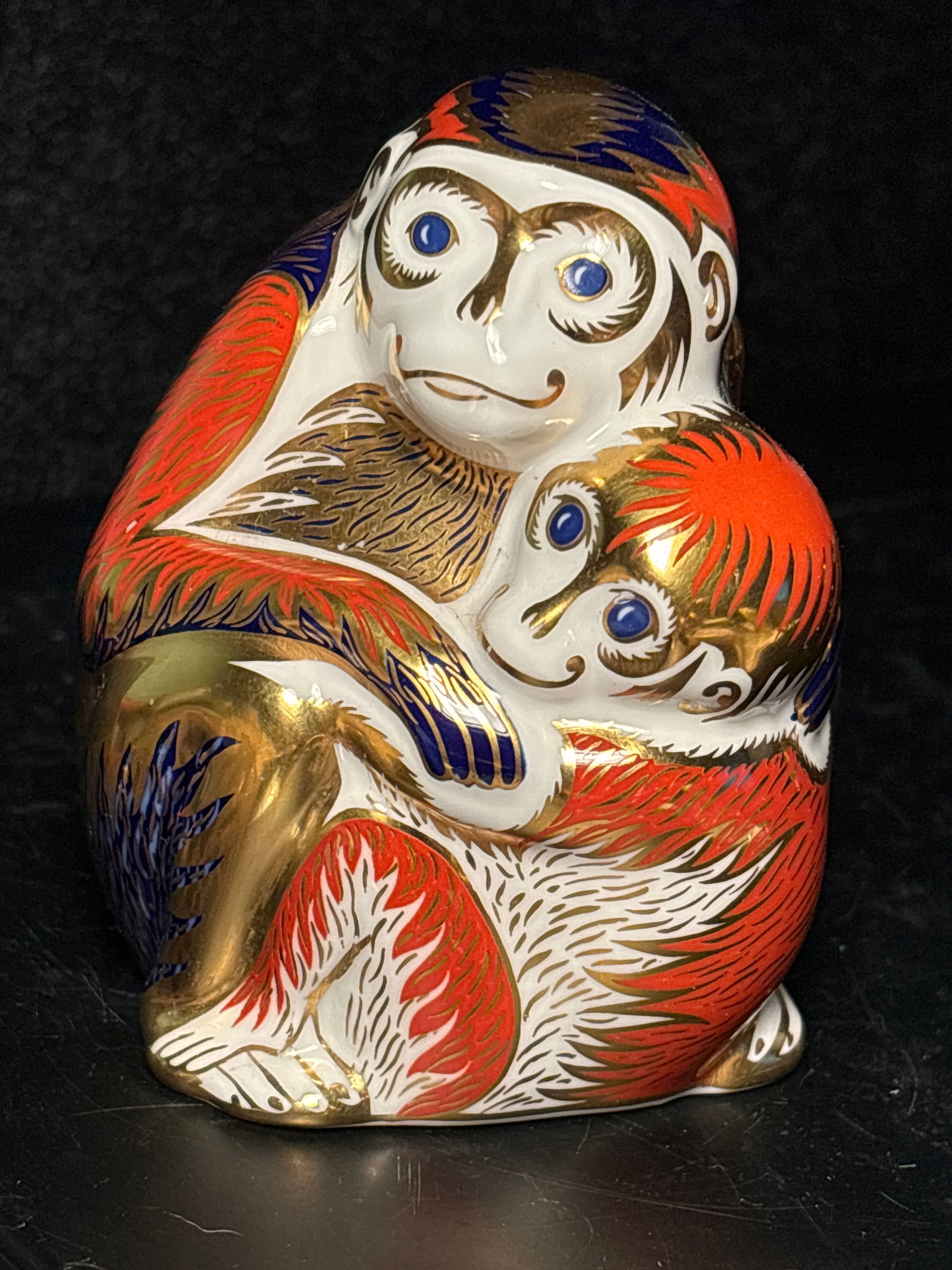 Uncommon Royal Crown Derby English china monkey with baby 4 inch statue paperweight: Uncommon Royal Crown Derby English china monkey with baby 4 inch statue paperweight. No box. Silver stopper..good condition with no damage.