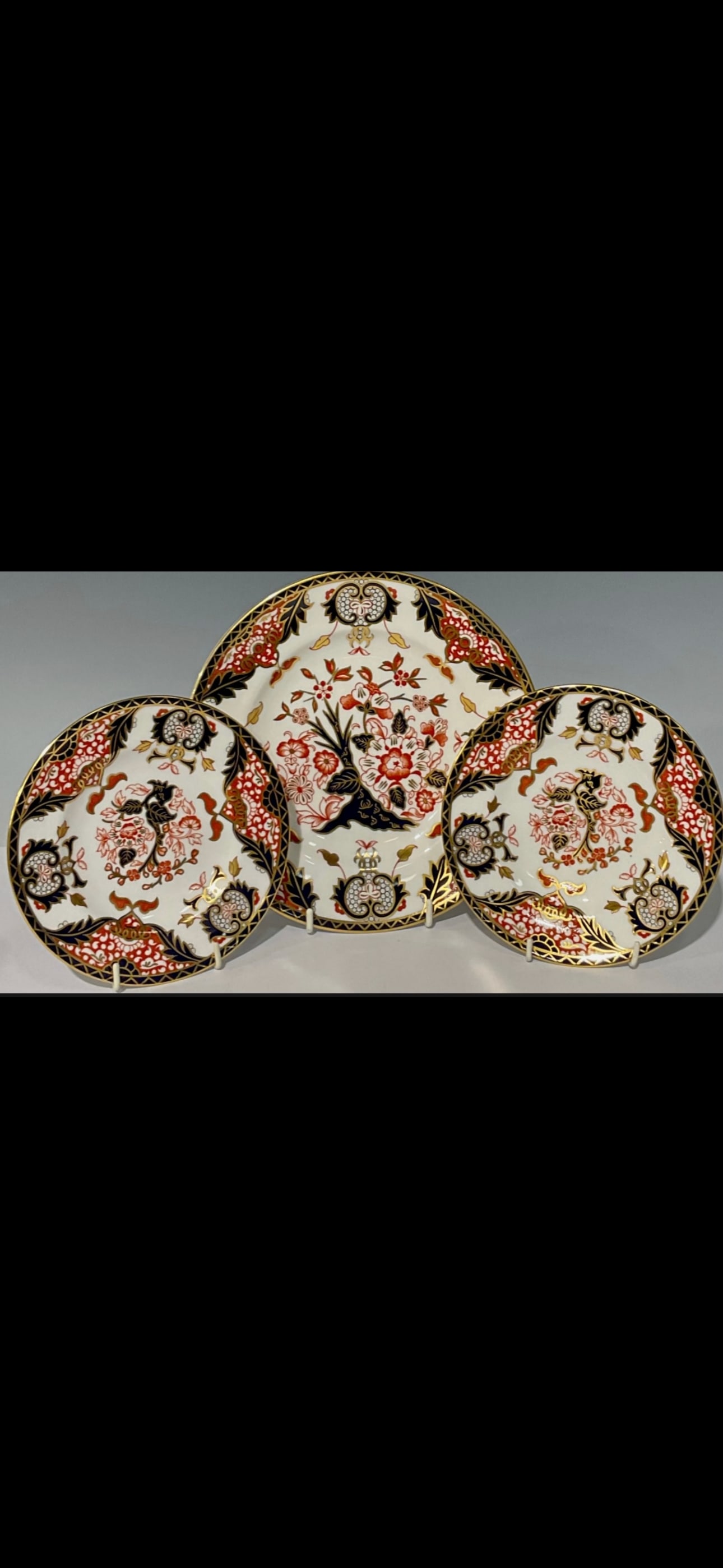 Three (3) Royal Crown Derby Imari palette #383 pattern plates (1 of 8)