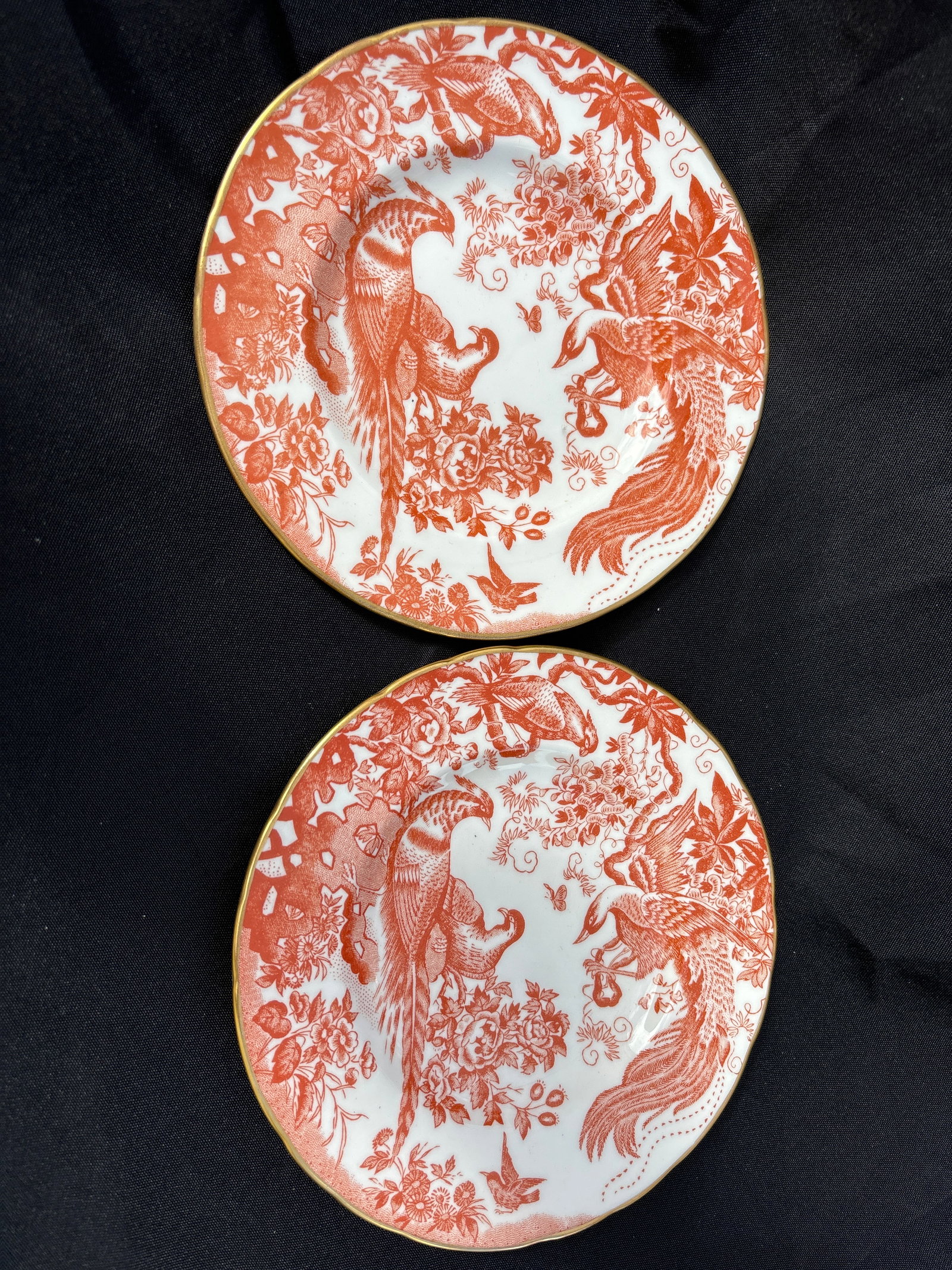 Pair small Royal Crown Derby Red Aves pattern 4&3/4 inch side plates (1 of 6)