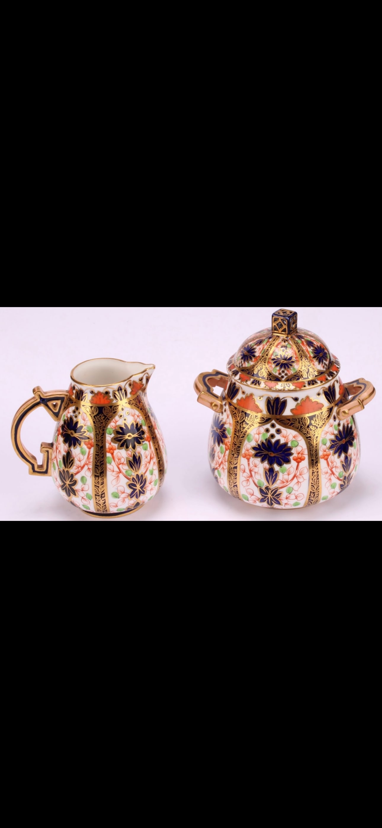 A Derby Crown Porcelain Company Imari palette 1128 pattern milk jug &two handled sucrier (1 of 4)