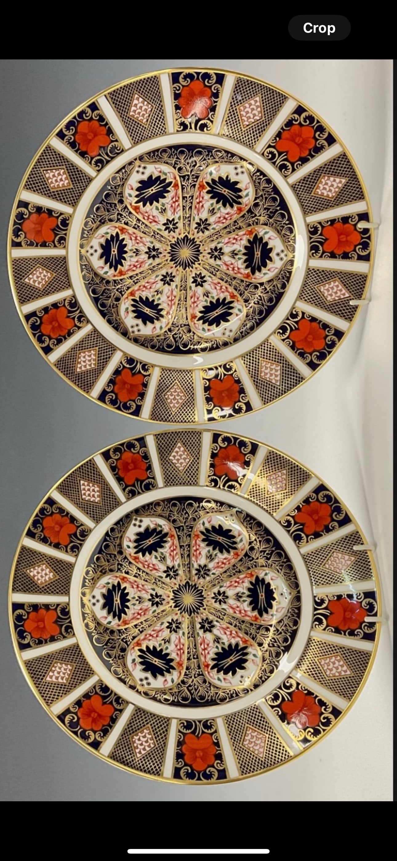 A pair of Royal Crown Derby Imari palette 1128 pattern dinner plates, 27cm diameter, first quality: A pair of Royal Crown Derby Imari palette 1128 pattern dinner plates, 27cm diameter, both first quality.Good condition