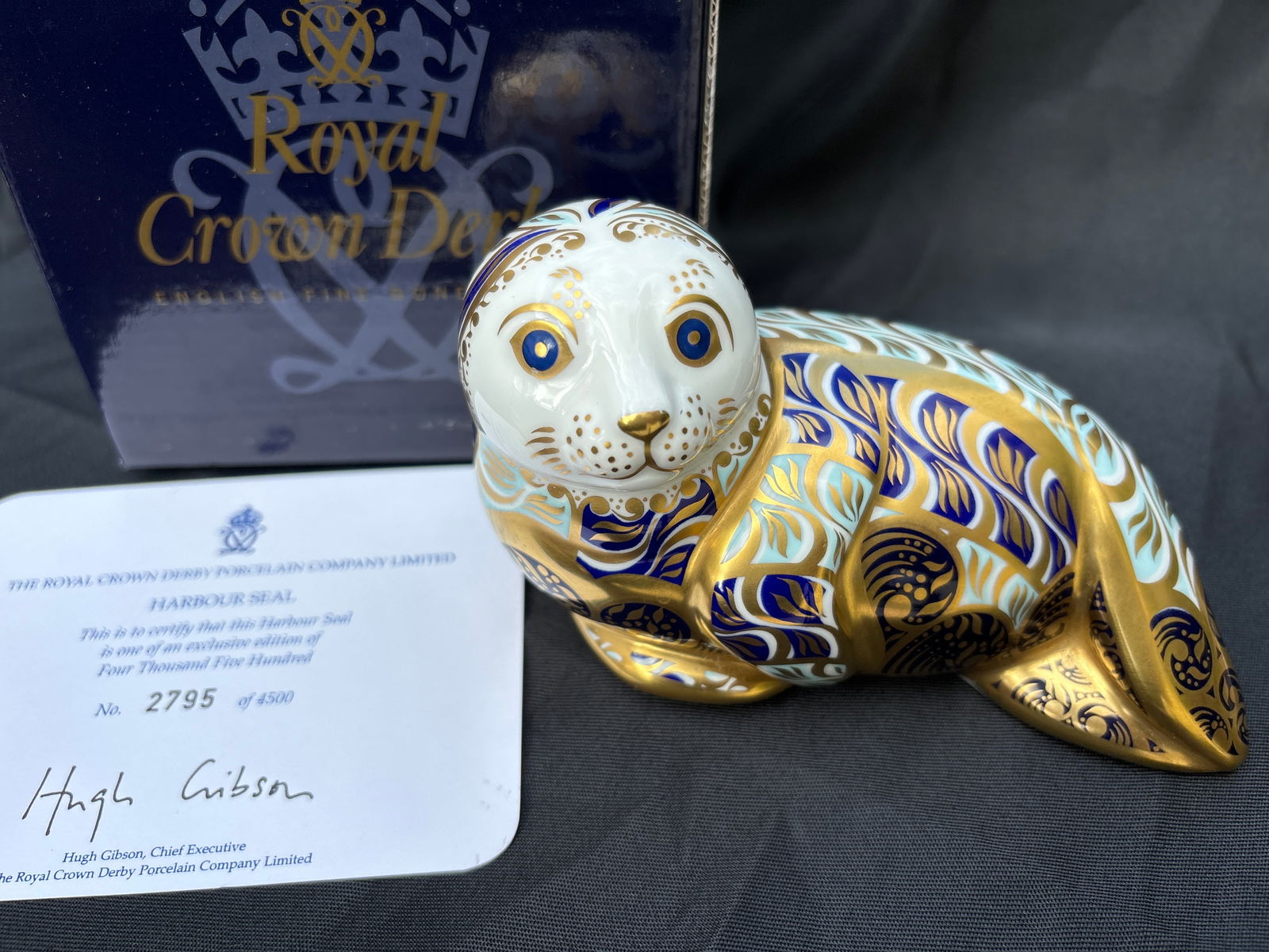 2001 Large Limited Edition Harbour Seal Royal Crown Derby English fine China paperweight (1 of 6)