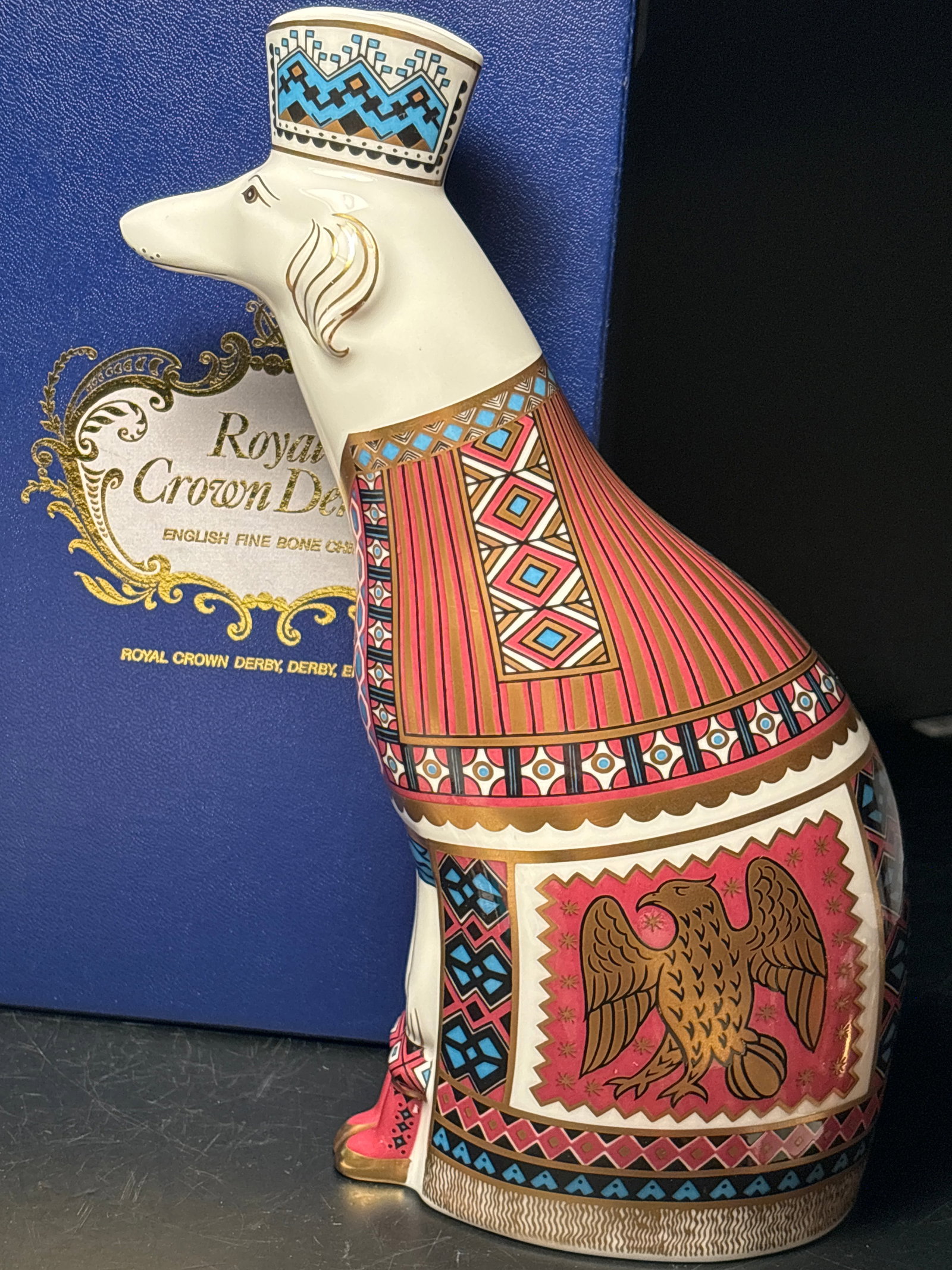 Large 8&3/4inch National Dogs ‘Borzoi’ Royal Crown Derby bone china statue: Large 8&3/4 inch “Borzoi” Royal Crown Derby bone china statue. Original box. These were never issued with a stopper. Hand painted.Very good condition.