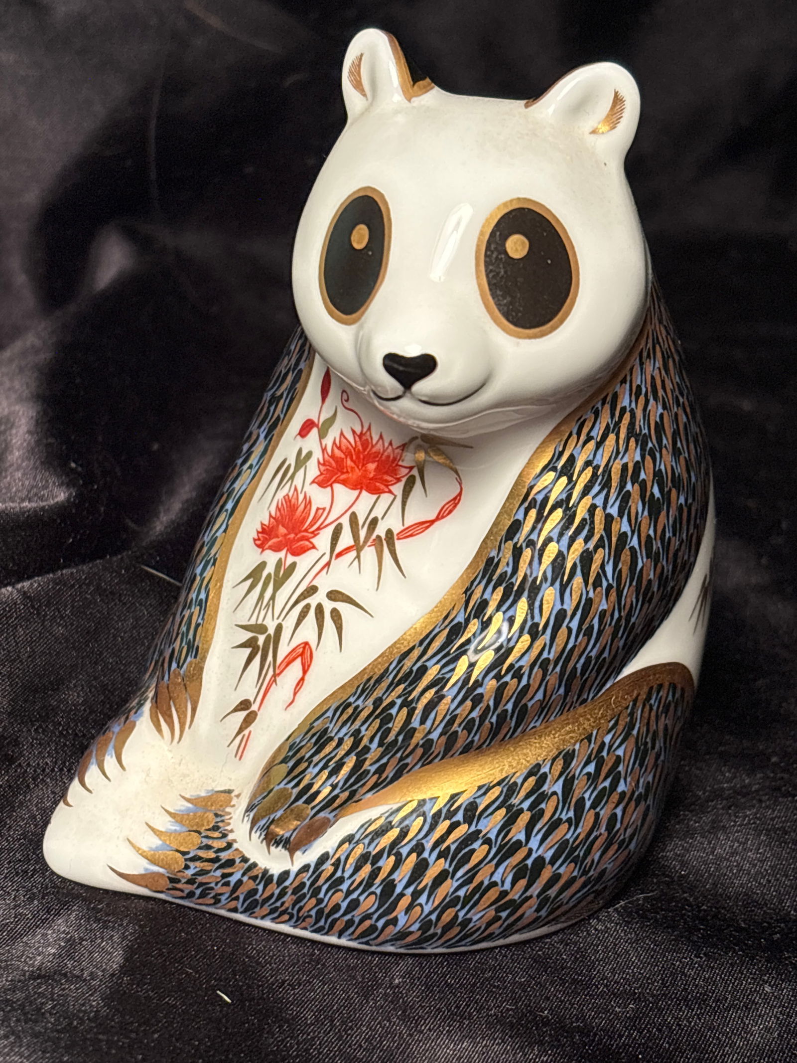 Panda bear 4x4 inch Royal Crown Derby bone china paperweight: Panda bear Royal Crown Derby bone china paperweight l. 4x4 inches. Silver stopper. No box. Hand painted.Very good condition.