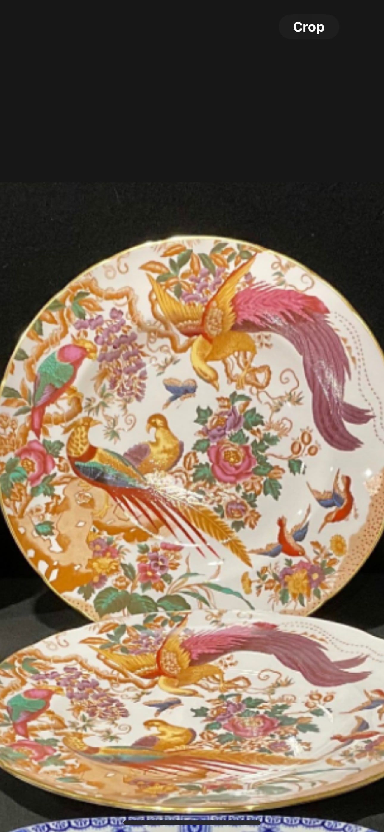 Pair of Royal Crown Derby Olde Avesbury dinner plates, 10&1/2 inches;1st quality: A pair of Royal Crown Derby Olde Avesbury dinner plates, 10&1/2 inches diameter, first quality.Very good condition. No damage