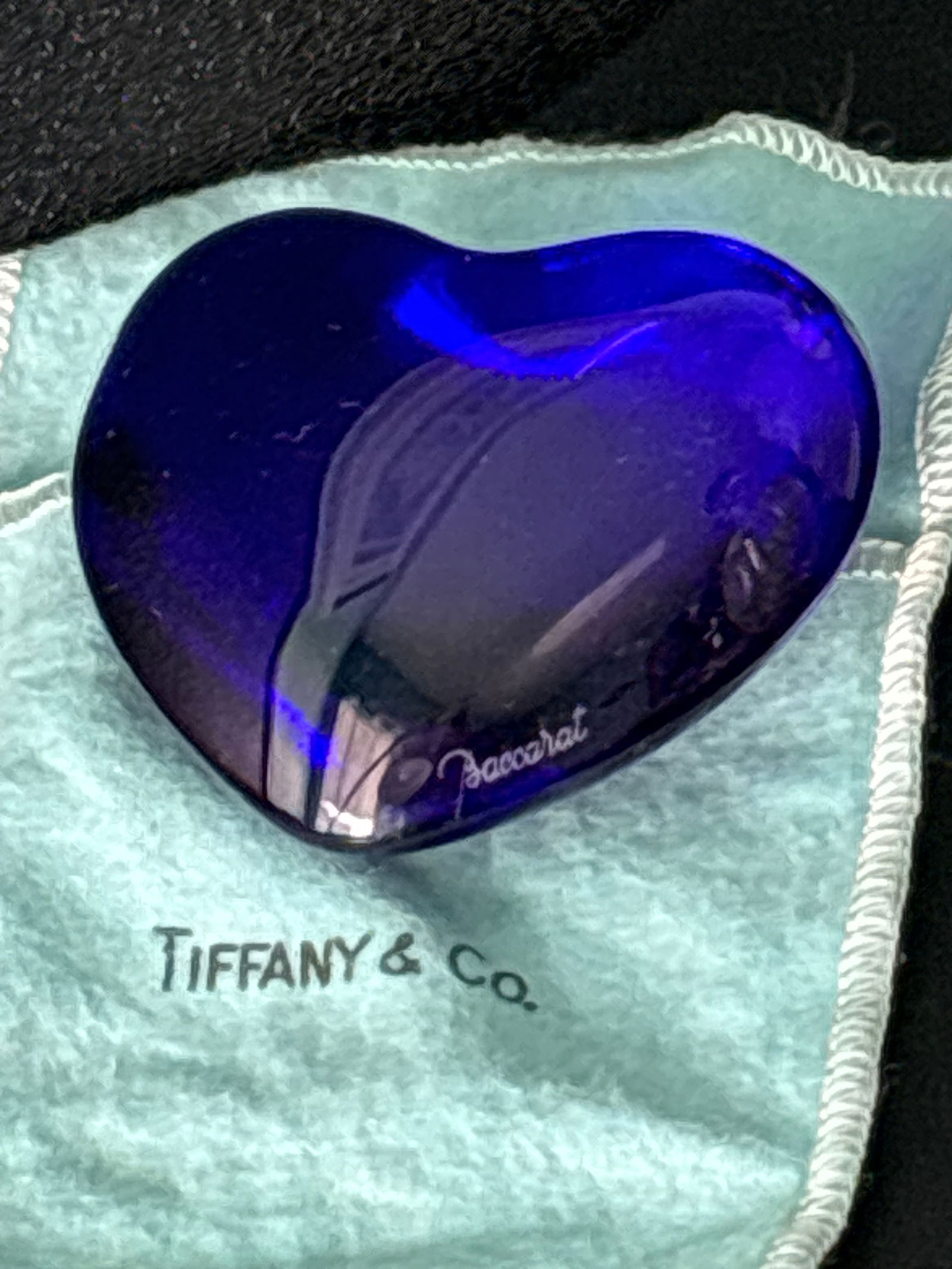 Vintage signed baccarat cobalt blue heart form art glass 3 inch paperweight (1 of 4)