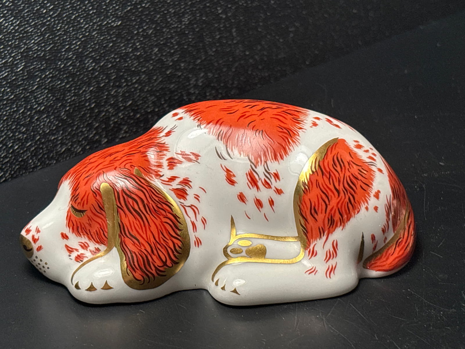 2000 collectors Guild Royal Crown Derby English china “Puppy” paperweight; gold stopper: 2000 collectors Guild Royal Crown Derby English china “Puppy” paperweight; gold stopper. New old stock.