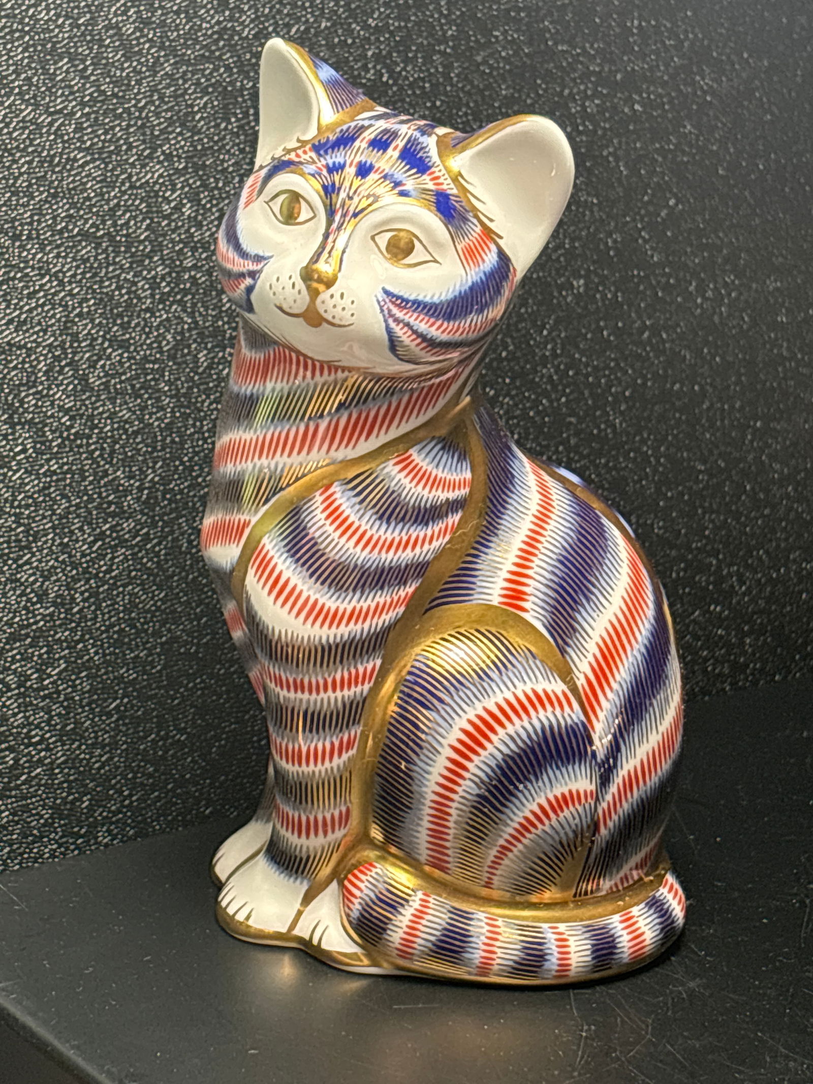 6 inch tall Royal Crown Derby English china Imari cat paperweight; gold stopper: Original Royal Crown Derby English china Imari cat paperweight; gold stopper.No box. New old stock.