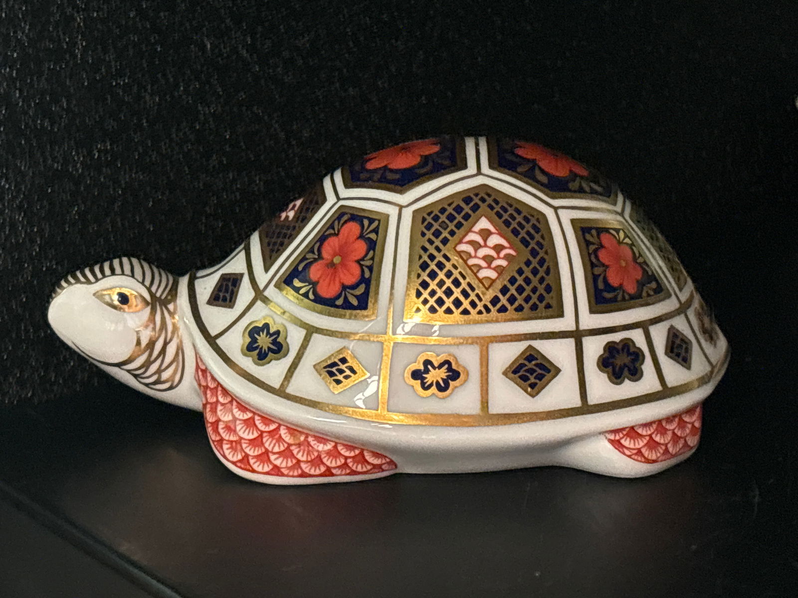 Imari turtle Royal Crown Derby English china turtle 5 inch paperweight: Original Royal Crown Derby English china turtle paperweight.Vintage Royal Crown Derby Turtle PaperweightAll hand-painted, and made in England. It is just about 5” long.. No box. And excellent co
