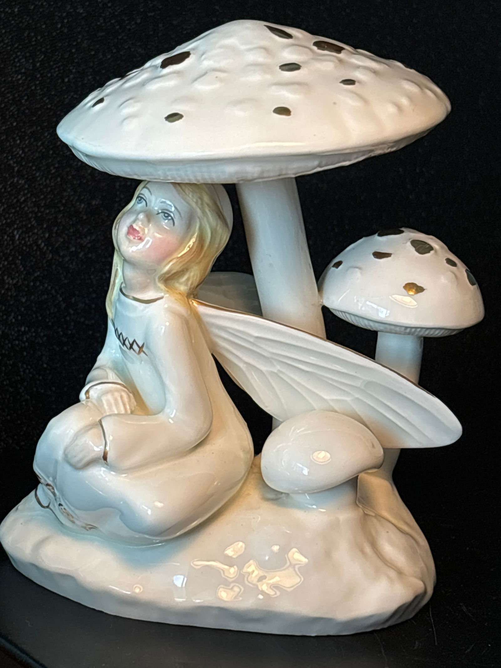 Royal Doulton Disney statue Enchantment April Shower HN3024 (1 of 7)