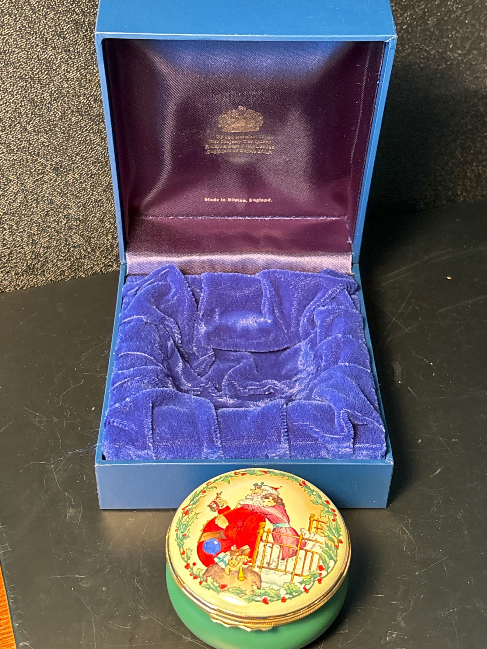 Santa Halcyon Days English enamel limited edition 2&1/2 inch box  in fitted box (1 of 5)