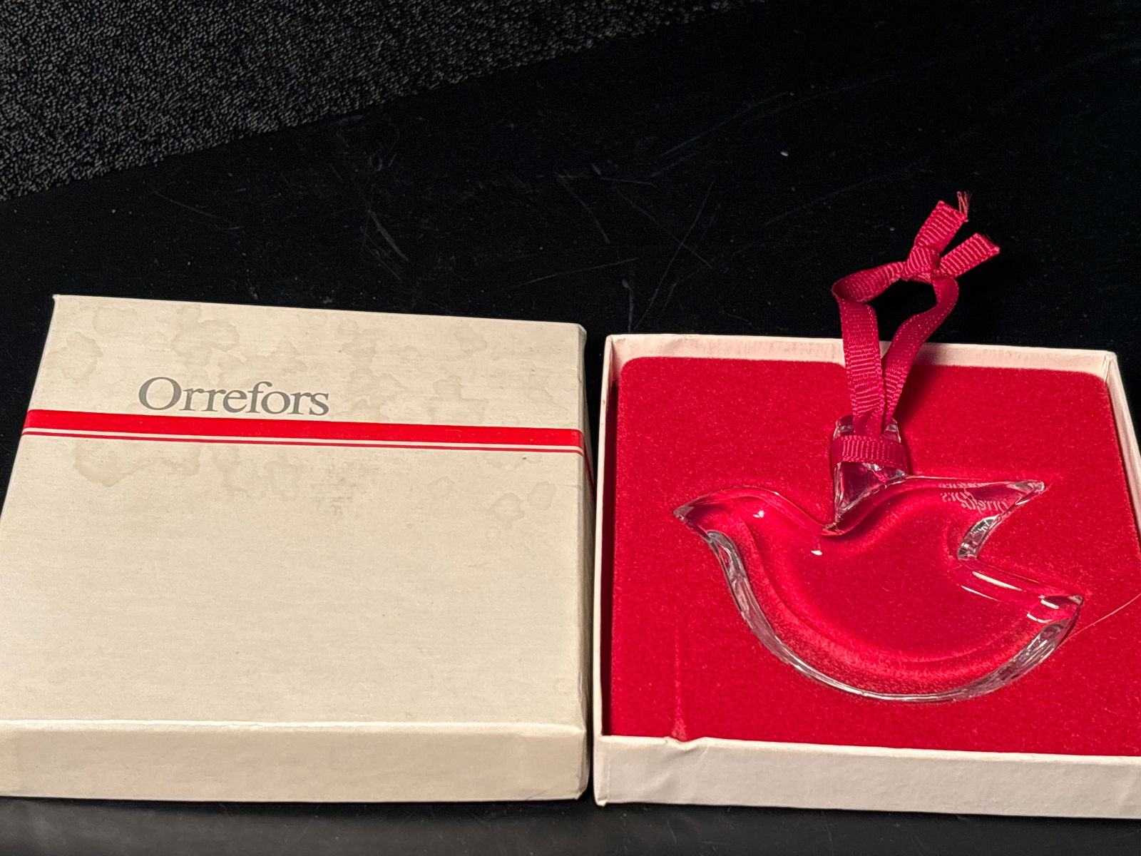 Orrefors Swedish Cut crystal Peace Dove form 3 inch ornament (1 of 5)