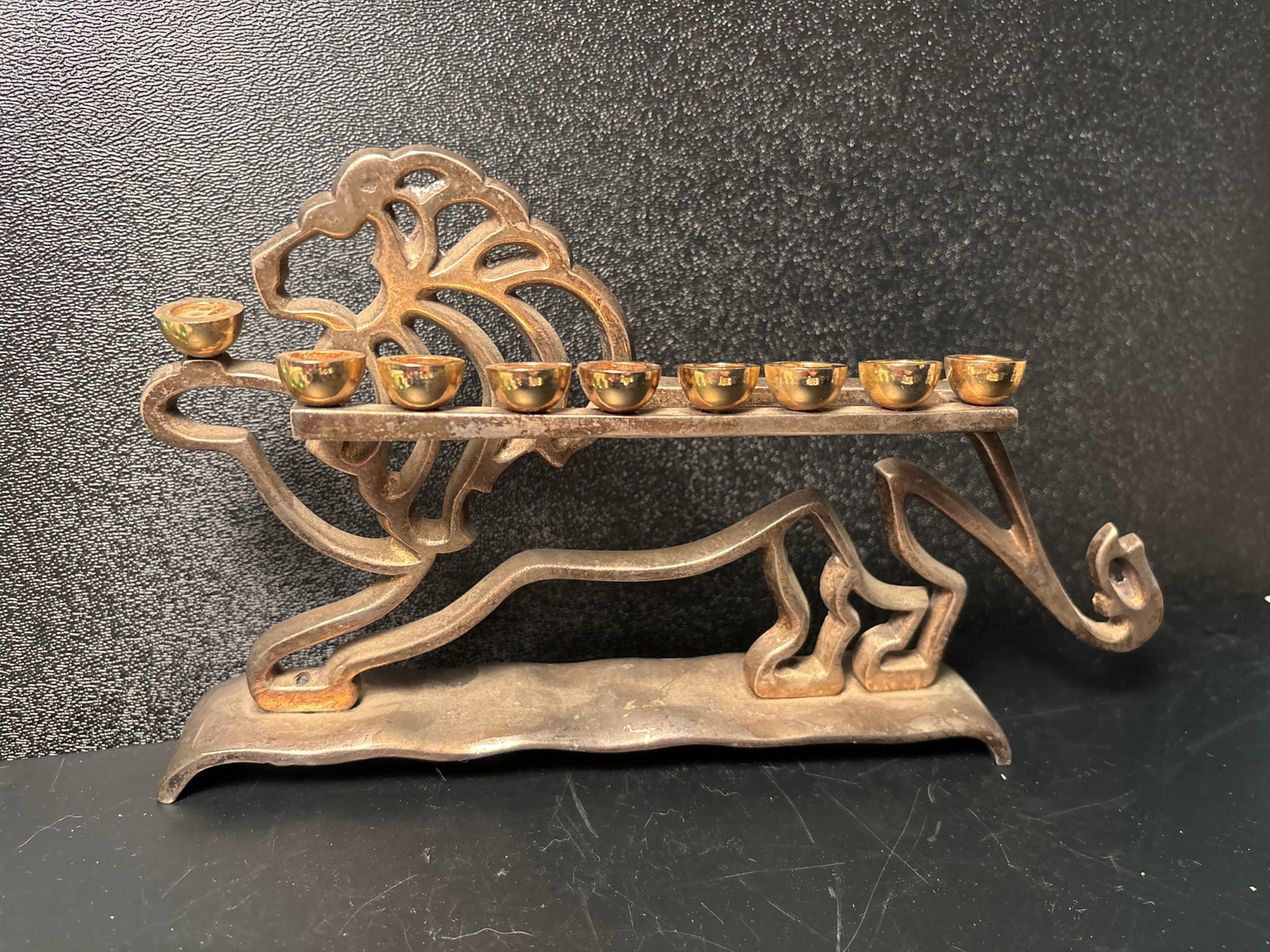 Vintage Metal lion silhouette 9 inch long 8+1 candle holder, menorah: Vintage Metal lion silhouette 9 inch long 8+1 candle holder, menorah..Good estate condition, no damage