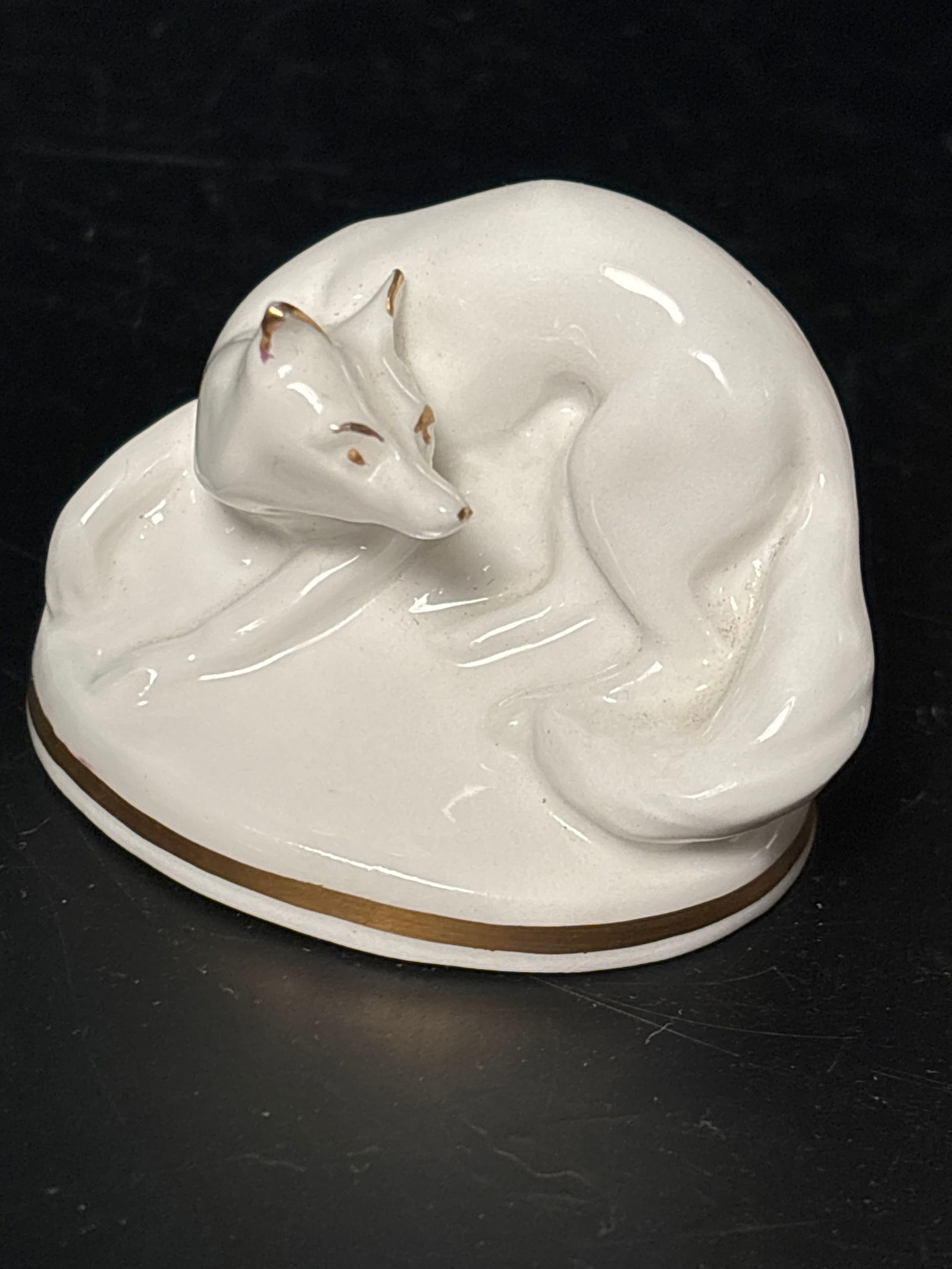 Small Royal Worcester country life series, fox white glaze statue (1 of 5)