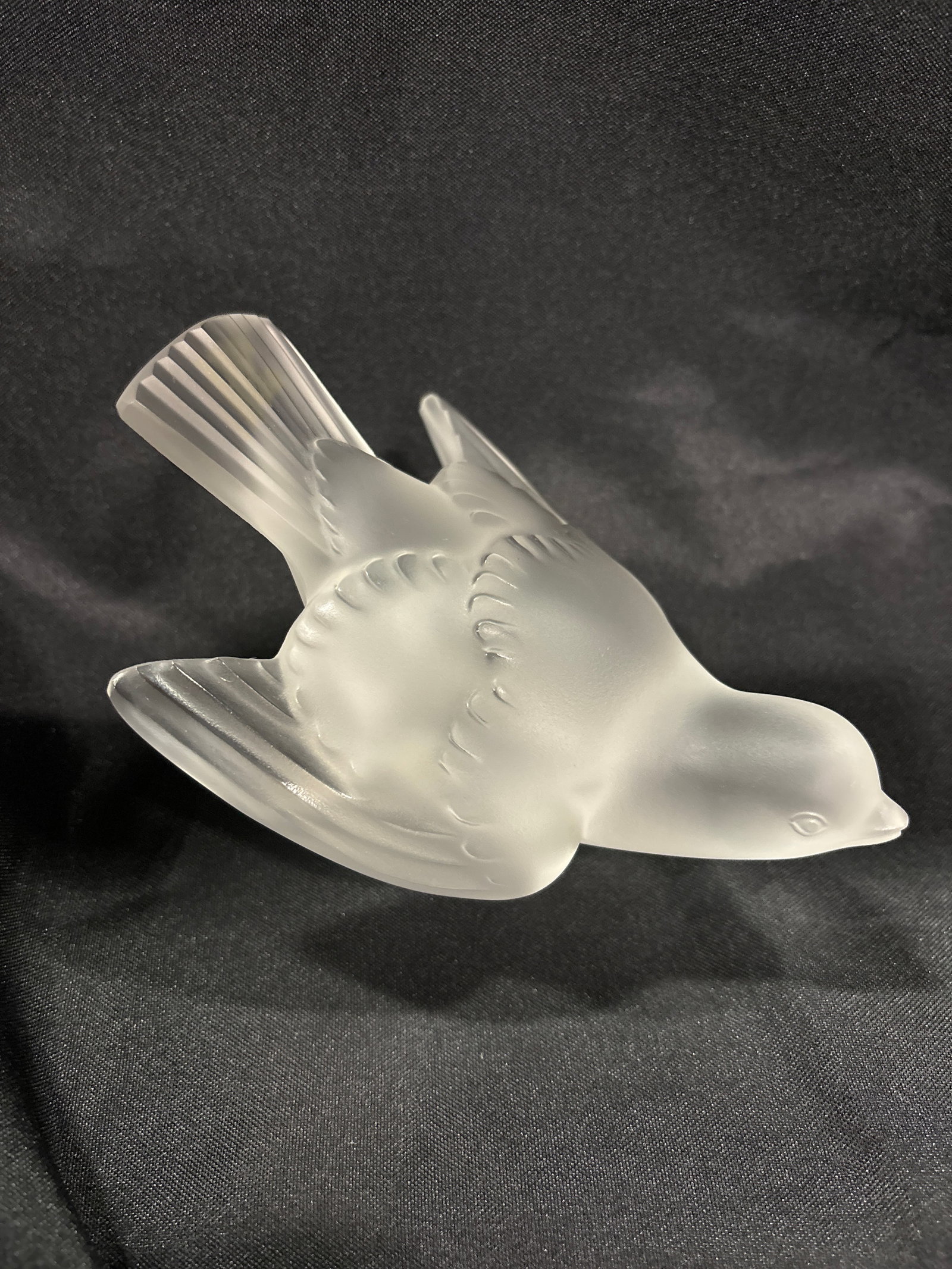 Original signed Lalique France frosted crystal sparrow with wings spread 4 inches: Original signed Lalique France frosted crystal sparrow with wings spread ; about 4 inchesSigned on bottom. Good condition, no damage.