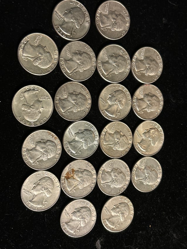 Lot of twenty (20) 1964 Washington silver quarters (1 of 6)