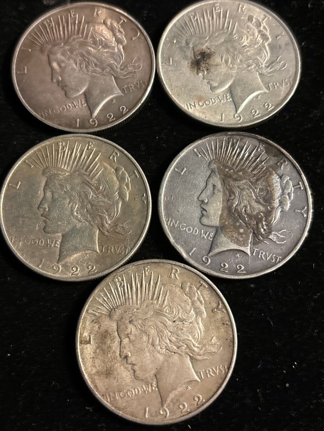 Group of five (5) 1922 Peace silver dollars (1 of 7)