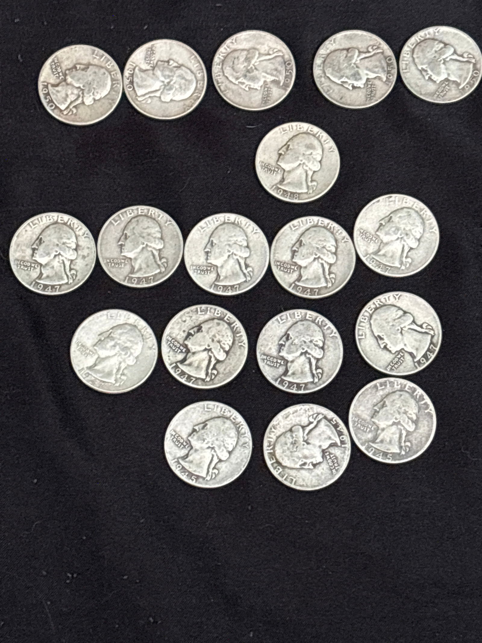 Lot of eighteen (18) post WWII era Washington silver quarters (1 of 5)