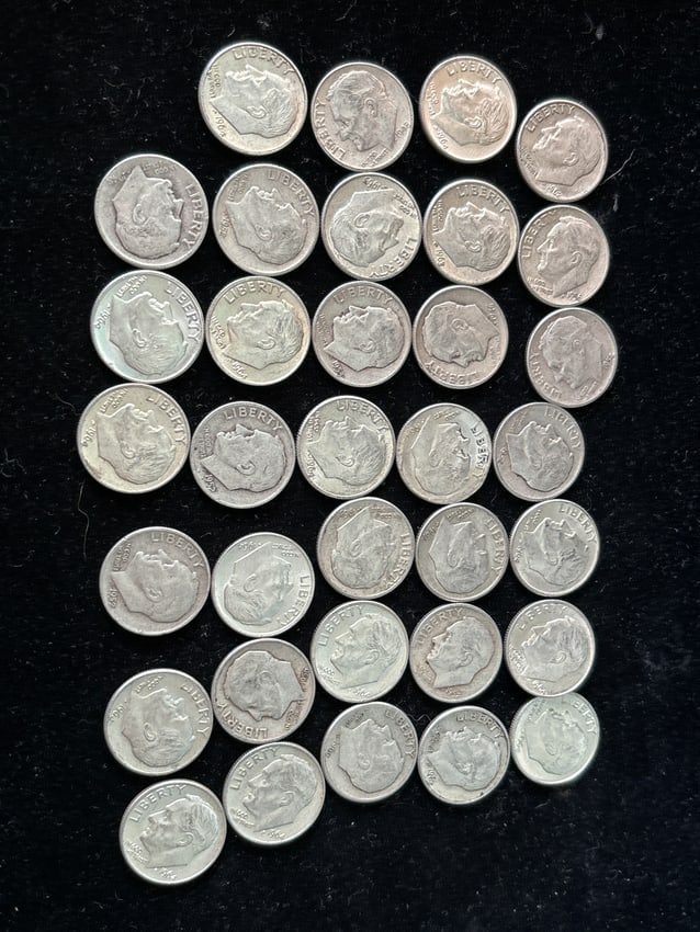 Lot of 35 pre-1964 silver Roosevelt dimes, assorted dates and various conditions (1 of 5)