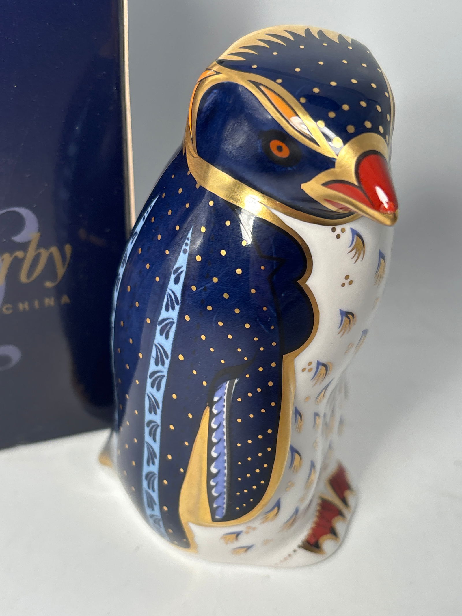John Ablitt design 2001 Rockhopper Penguin 4inch Seal Royal Crown Derby fine China paperweight: John Ablitt design 2001 Rockhopper 4 inch Royal Crown Derby fine China paperweight . With box. Gold stopper.Very good condition, no chips, cracks, etc.
