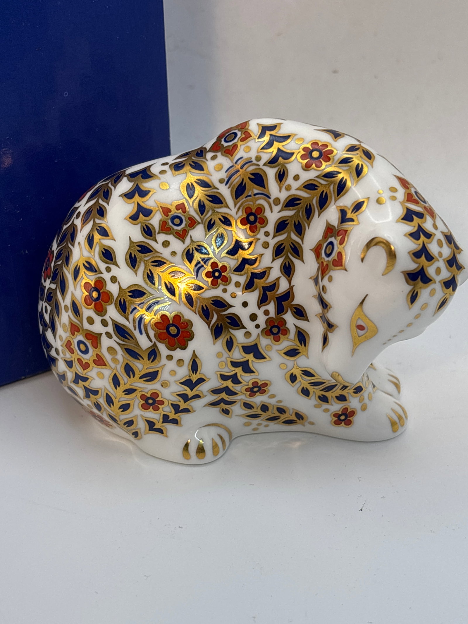 Imari Russian Bear Royal Crown Derby 4&1/2 inch paperweight: Imari Russian Bear Royal Crown Derby 4&1/2 inch paperweight. Gold stopper. Box is worn.No chips, cracks, repairs…Very good condition