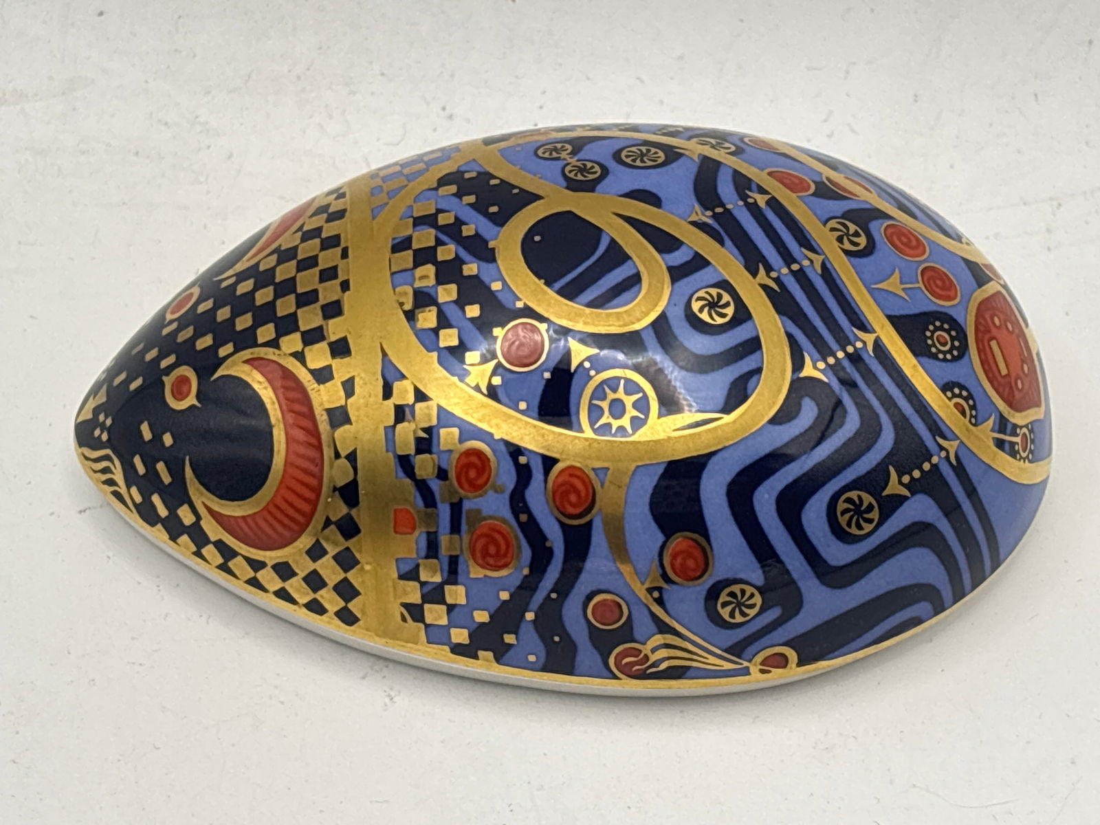 Computer mouse Royal Crown Derby 3&1//2 inch paperweight: Computer mouse Royal Crown Derby 3&//2 inch paperweight,Gold stopper. No box. Like new