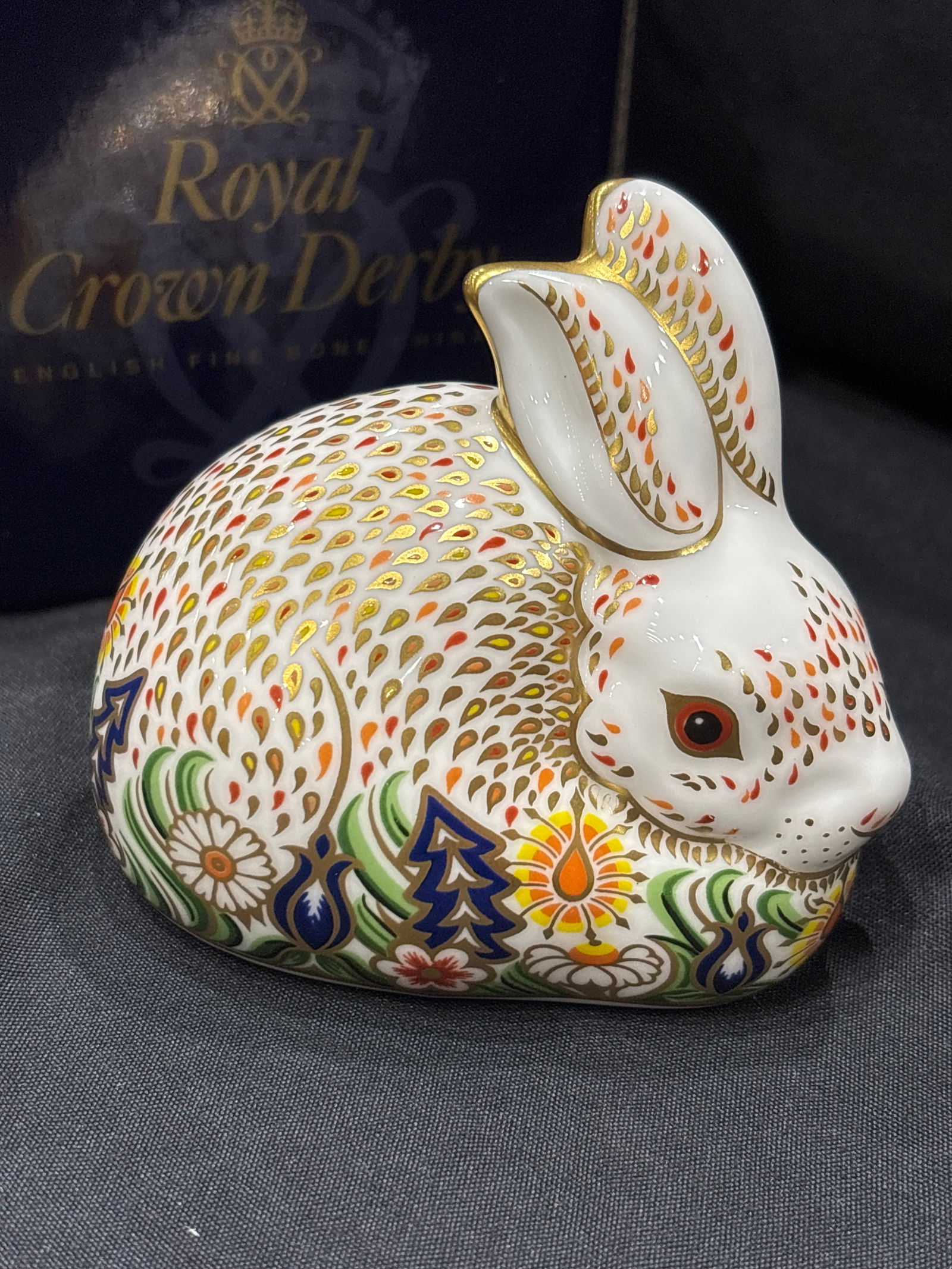 1997 Sinclair exclusive’Rowsley Rabbit’ Royal Crown Derby 3&1/2 inch paperweight (1 of 6)
