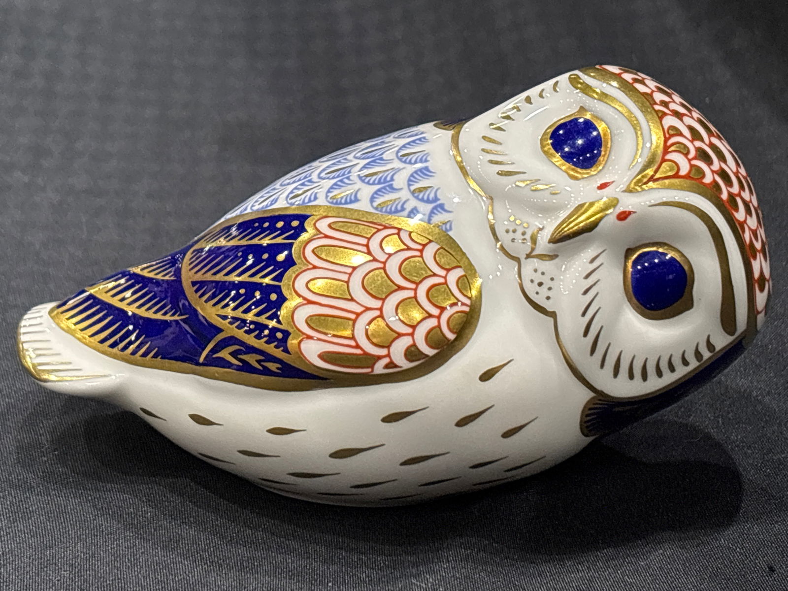 Imari Owl form Royal Crown Derby 5&1/4 inch paperweight (1 of 6)