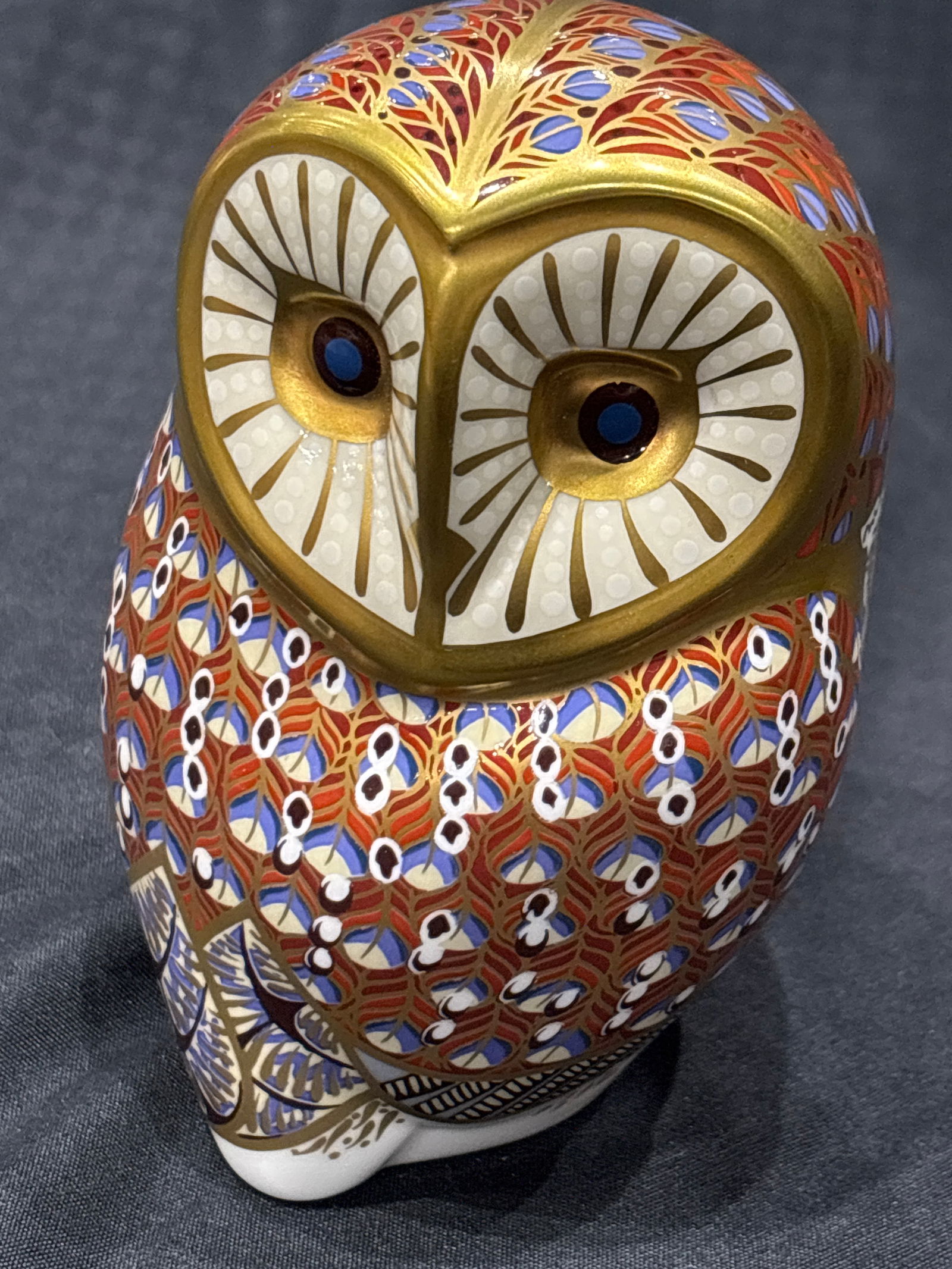 Desirable Imari Barn Owl form Royal Crown Derby 4&1/2 inch paperweight (1 of 6)