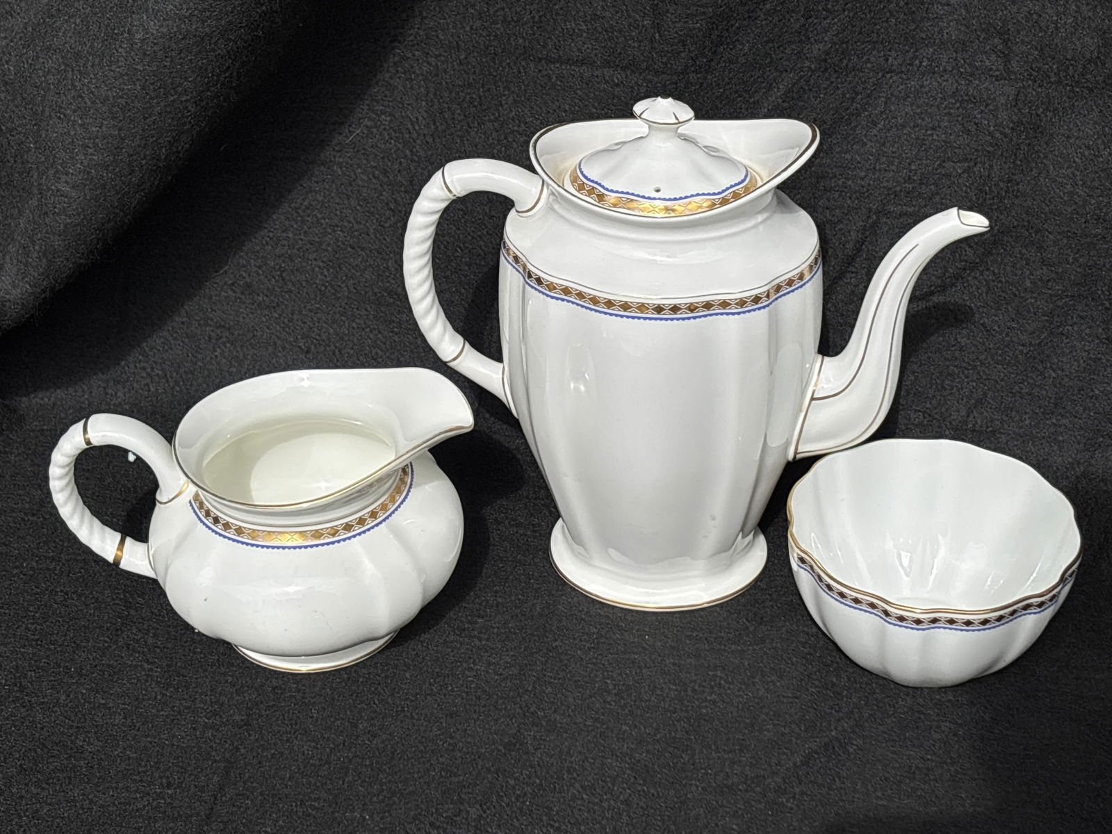 Three piece coffee set Carlton blue A.1300 Royal Crown Derby England (1 of 8)