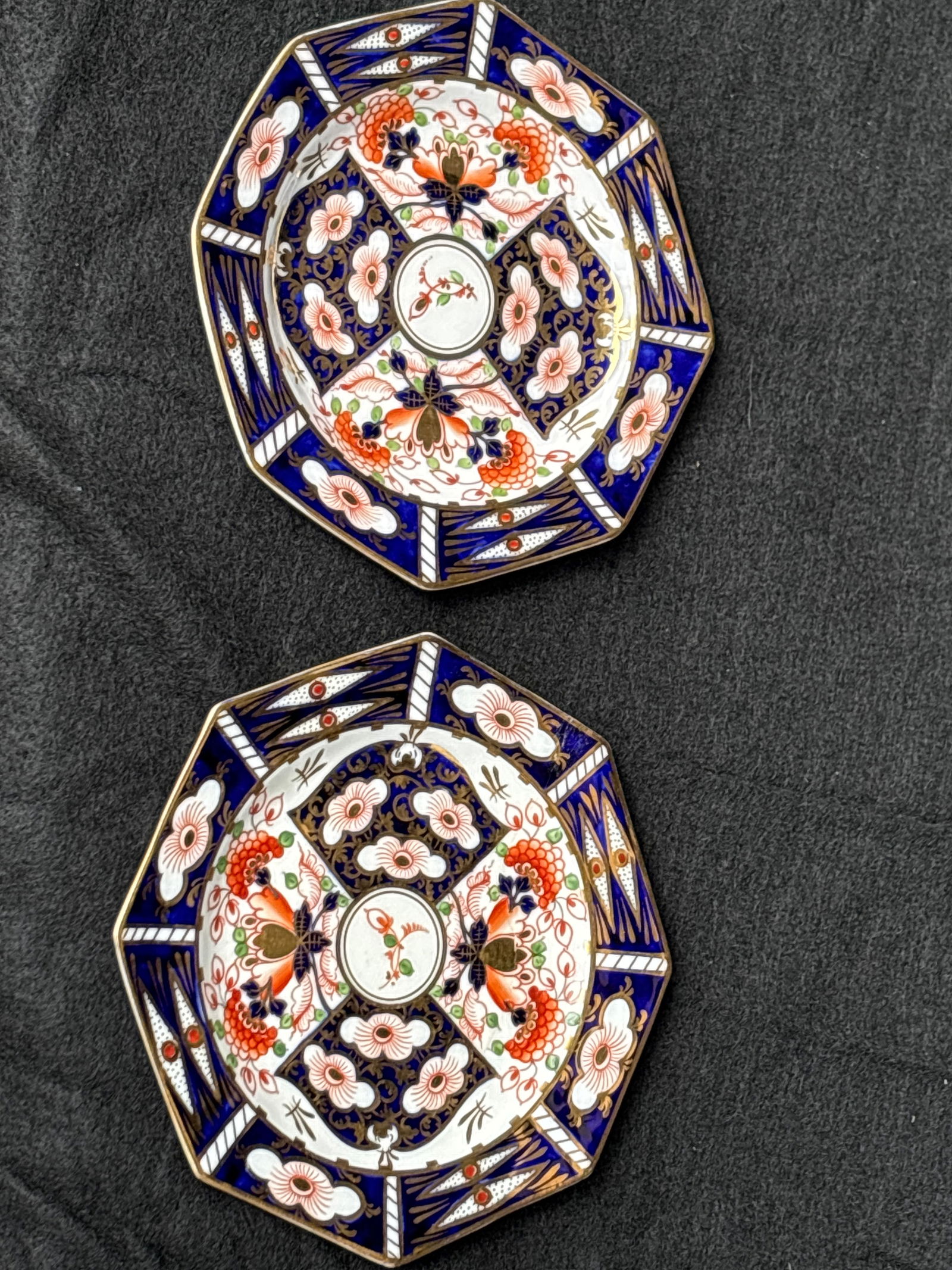 Pair Hexagon shape antique old Imari pattern Royal Crown Derby 5&3/4 inch plates (1 of 6)