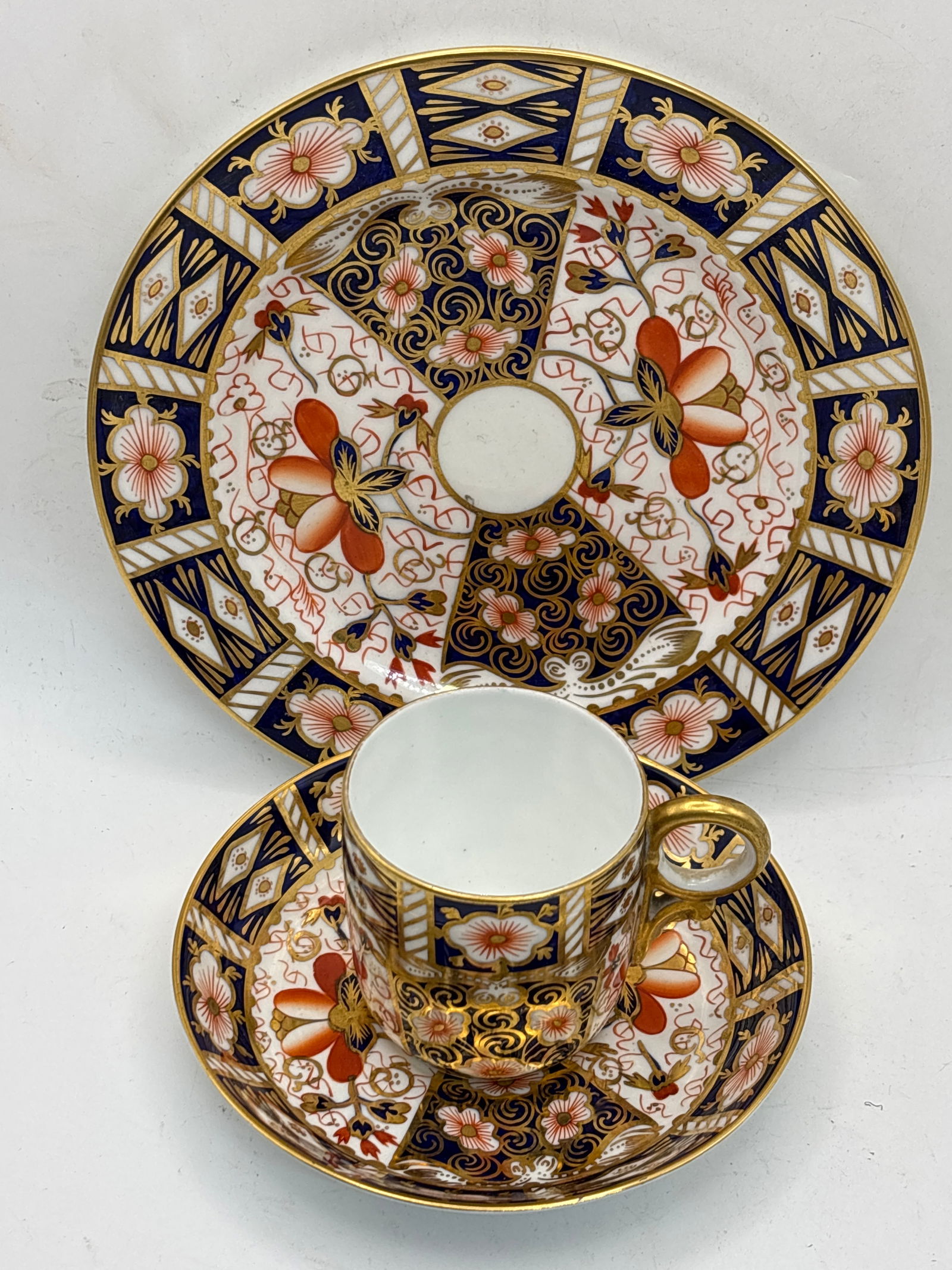 Three piece antique ‘Old Imari’ 2451 pattern Riyal Crown Derby England Demi cup,saucer & plate (1 of 7)