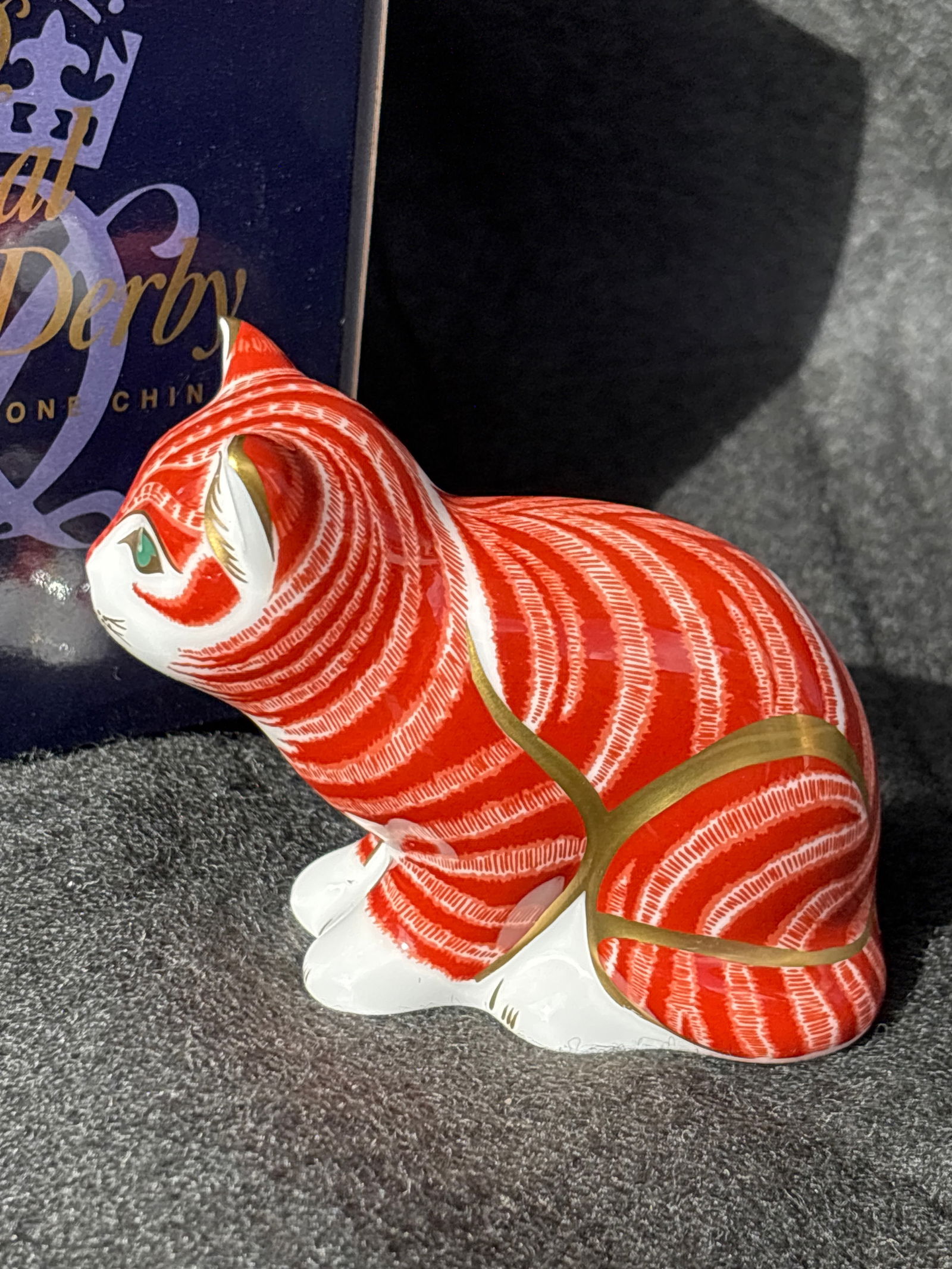 2005 Ginger Kitten Royal Crown Derby 3&1/4 inch paperweight (1 of 5)