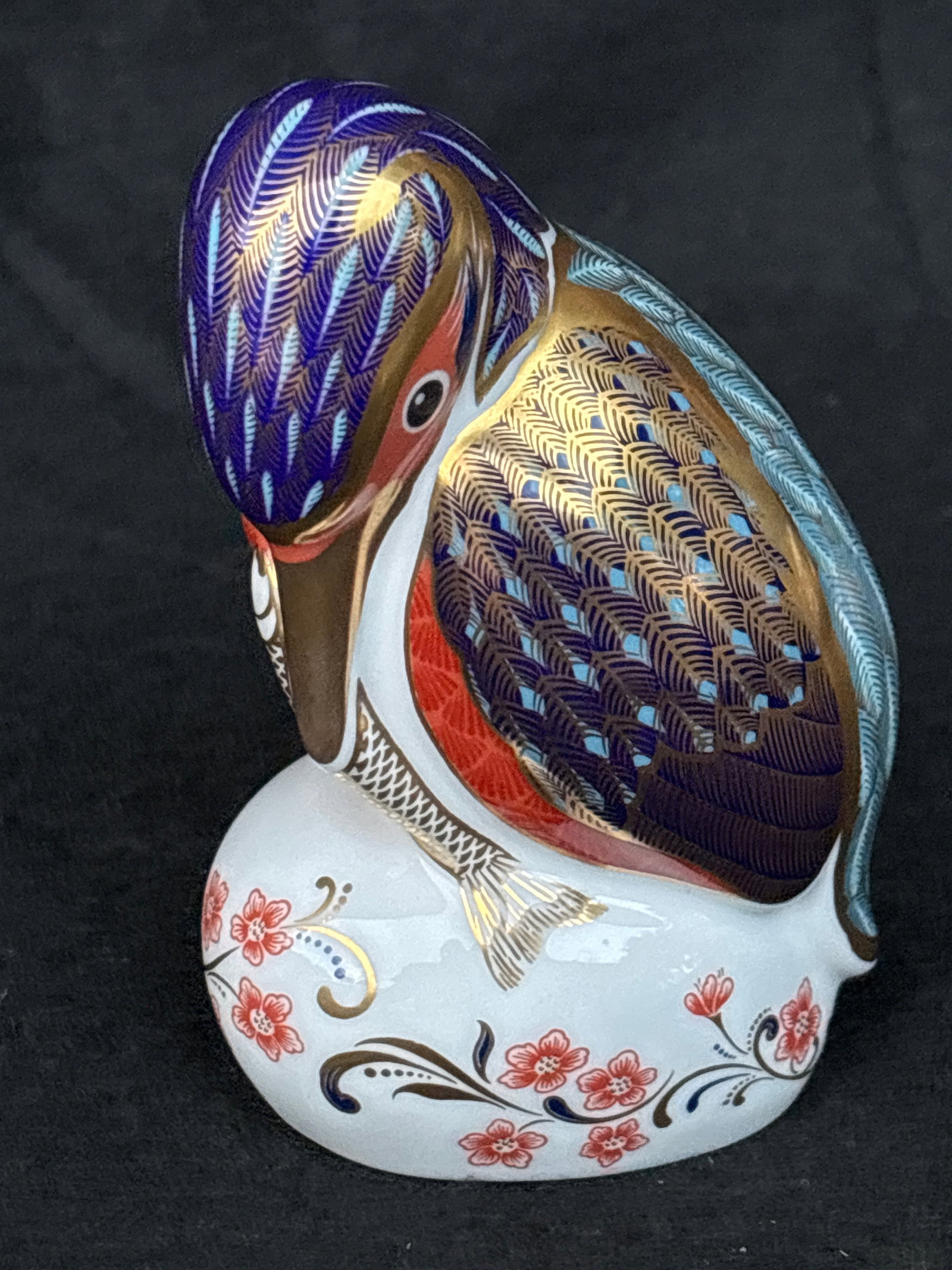 Kingfisher Royal Crown Derby 4 inch paperweight: Kingfisher Royal Crown Derby paperweight.Very good condition