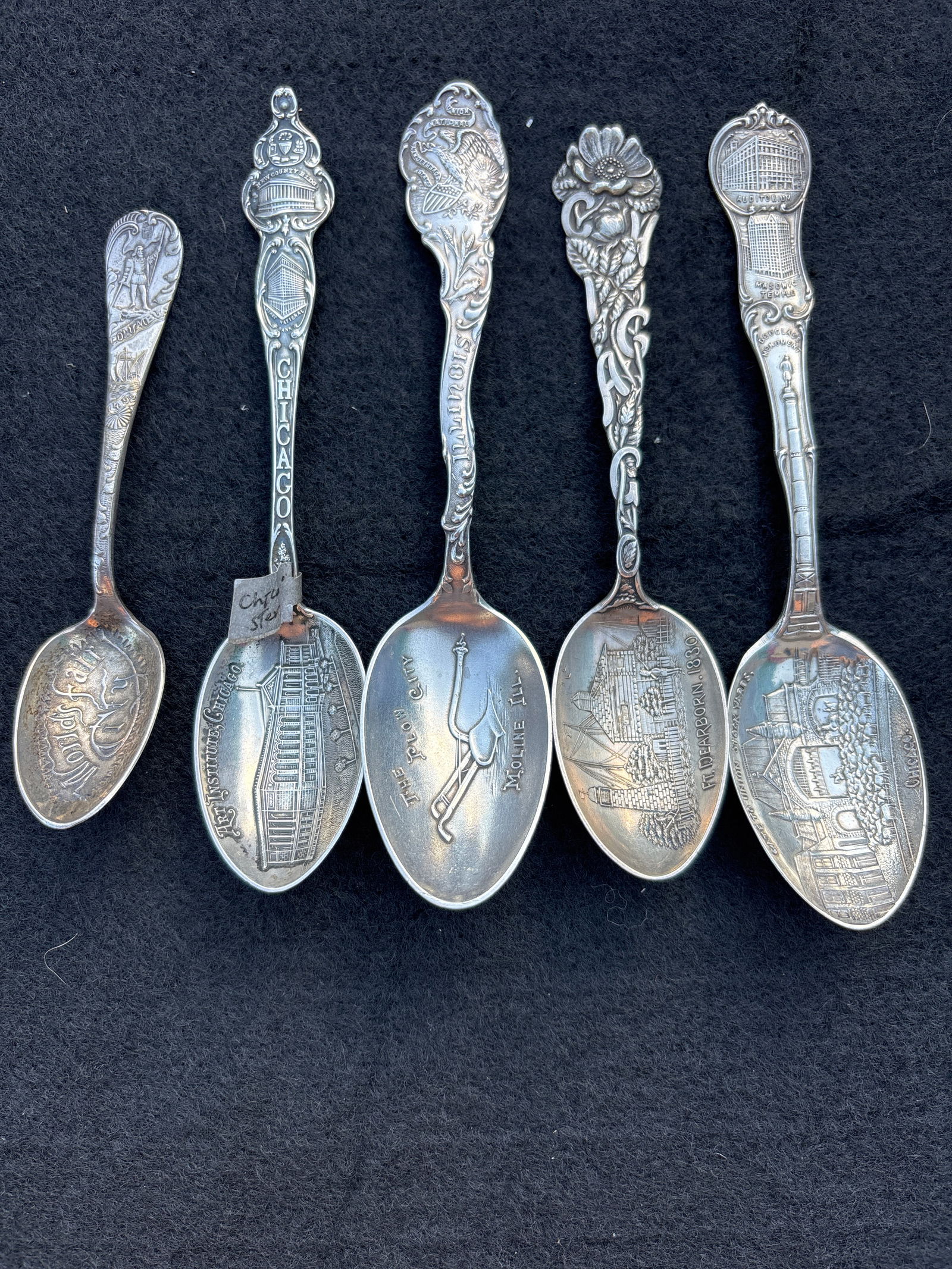 Nice group of five Sterling silver Illinois souvenir spoons; 84grams (1 of 8)