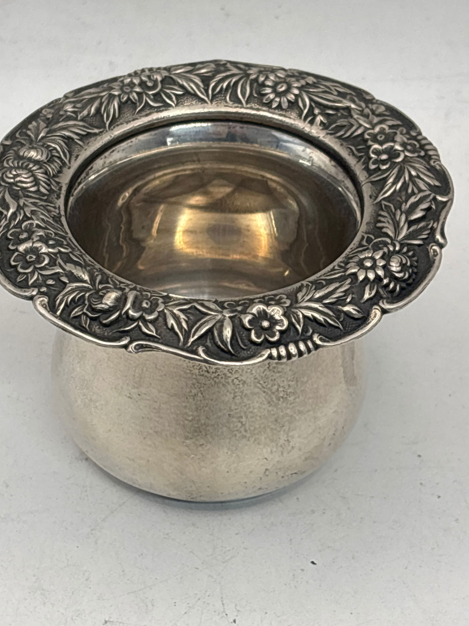 Vict. S. Kirk & Son sterling silver  2&1/4 inch small vase; 70grams (1 of 6)