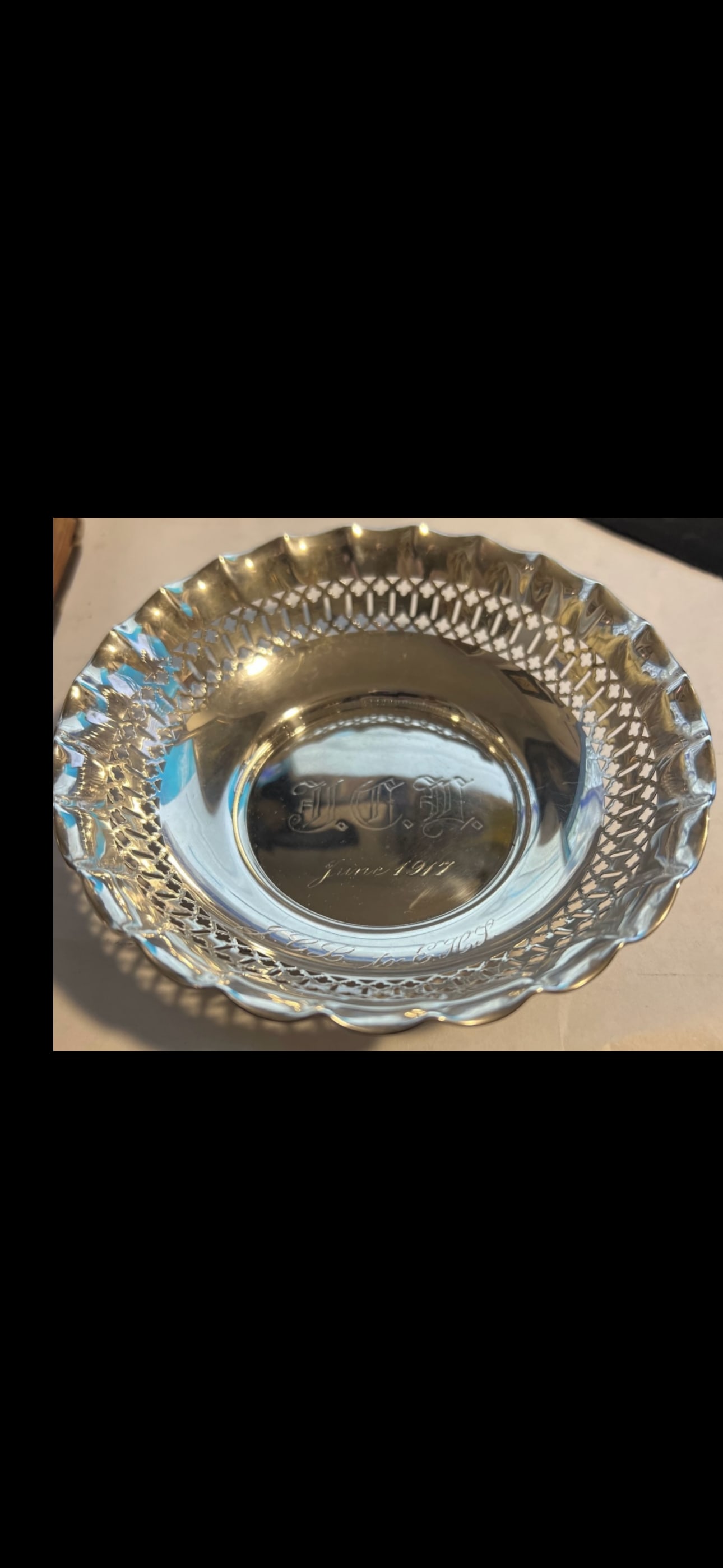 Sterling Silver Serving Dish Featuring a Reticulated Rim and 1917 Engravings 2.1 oz (1 of 4)