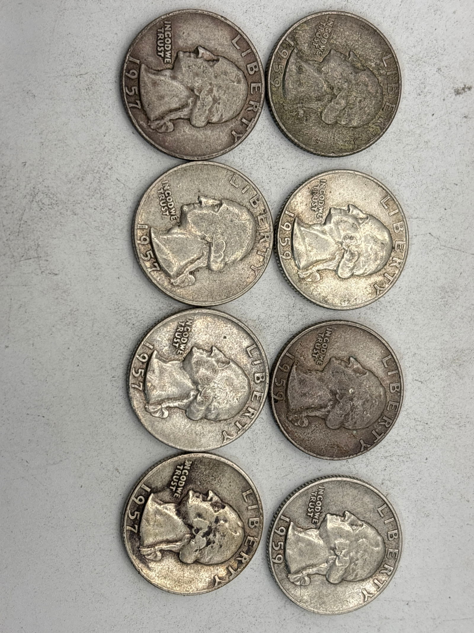 Eight 1950’s Washington American silver quarter dollars (.25) (1 of 5)