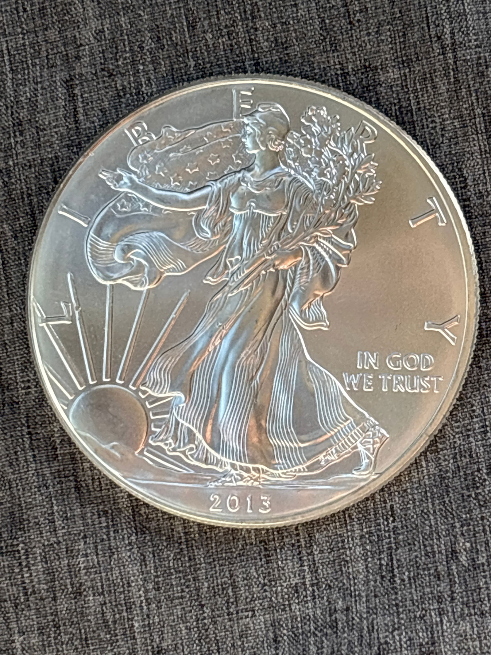2013 Silver Eagle one ounce bullion .999 fine silver $1 coin (1 of 5)